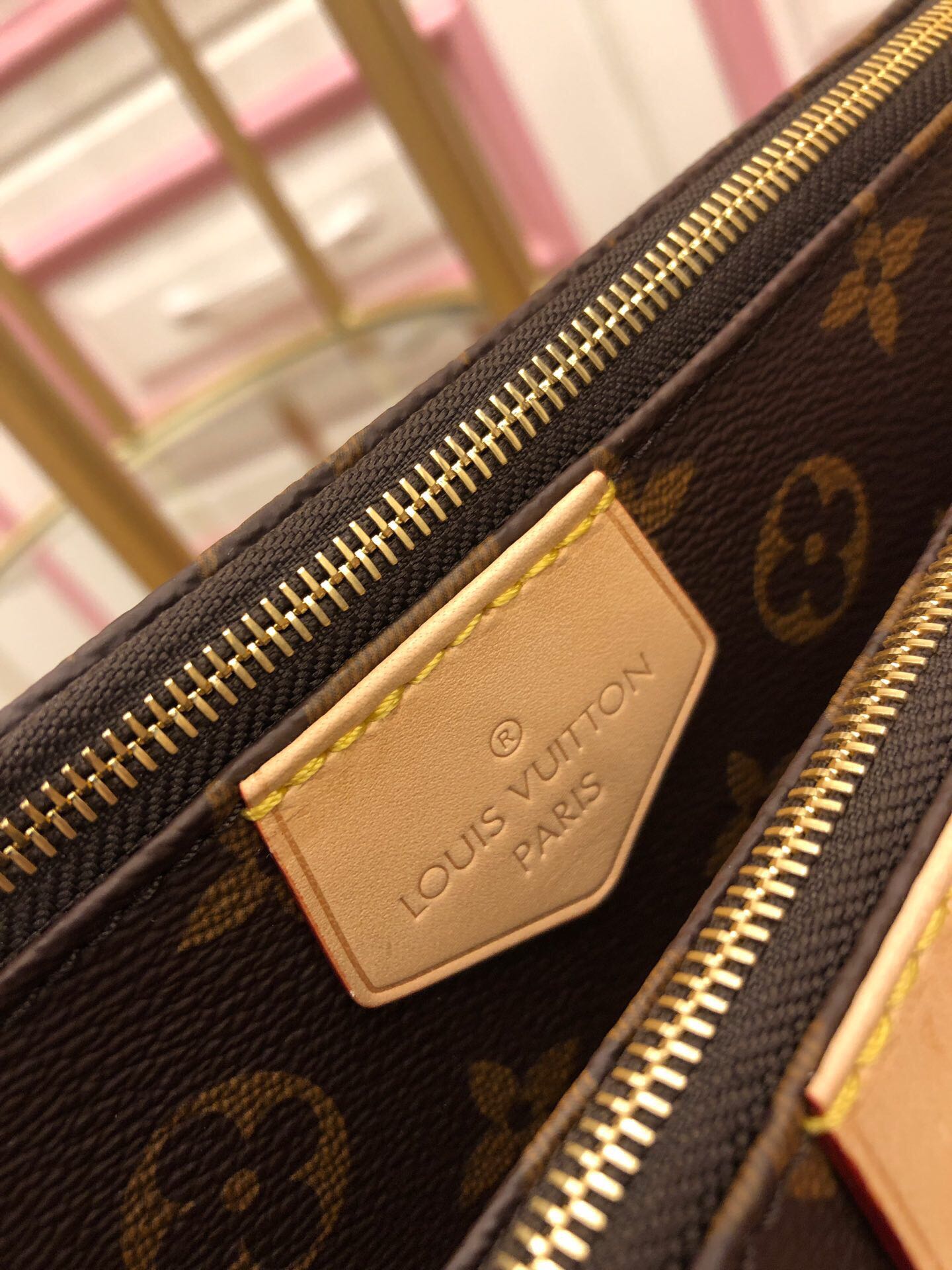 Handbag