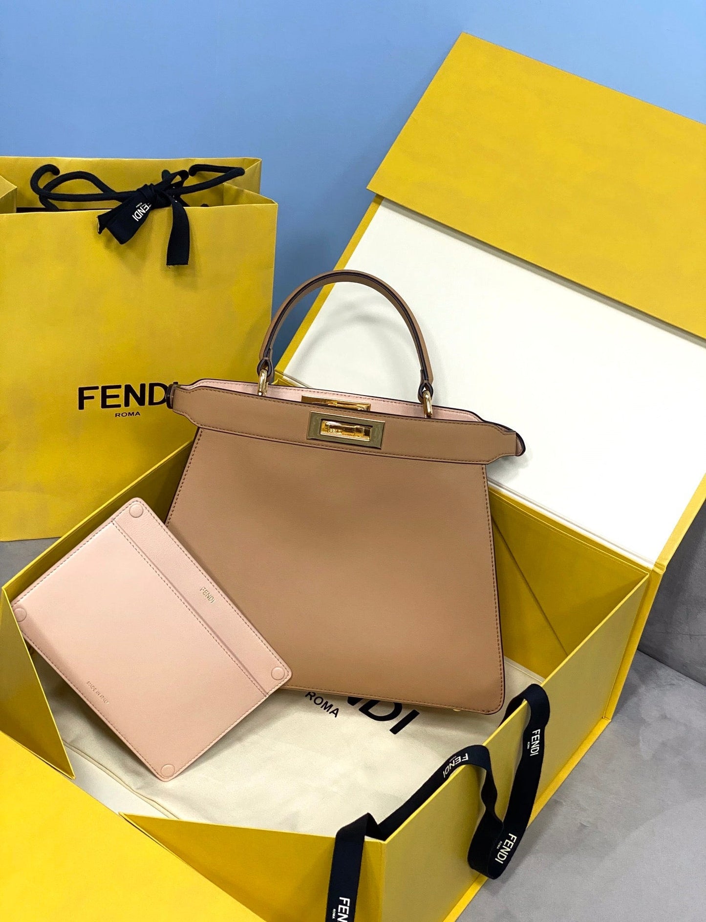 Handbag
