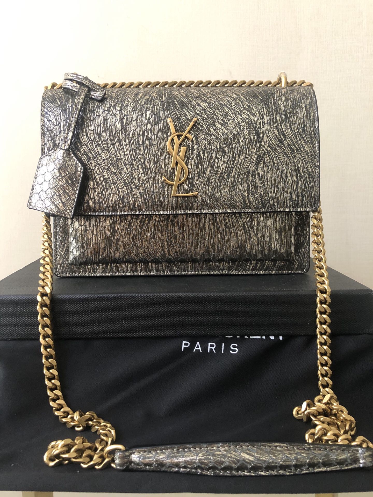Handbag