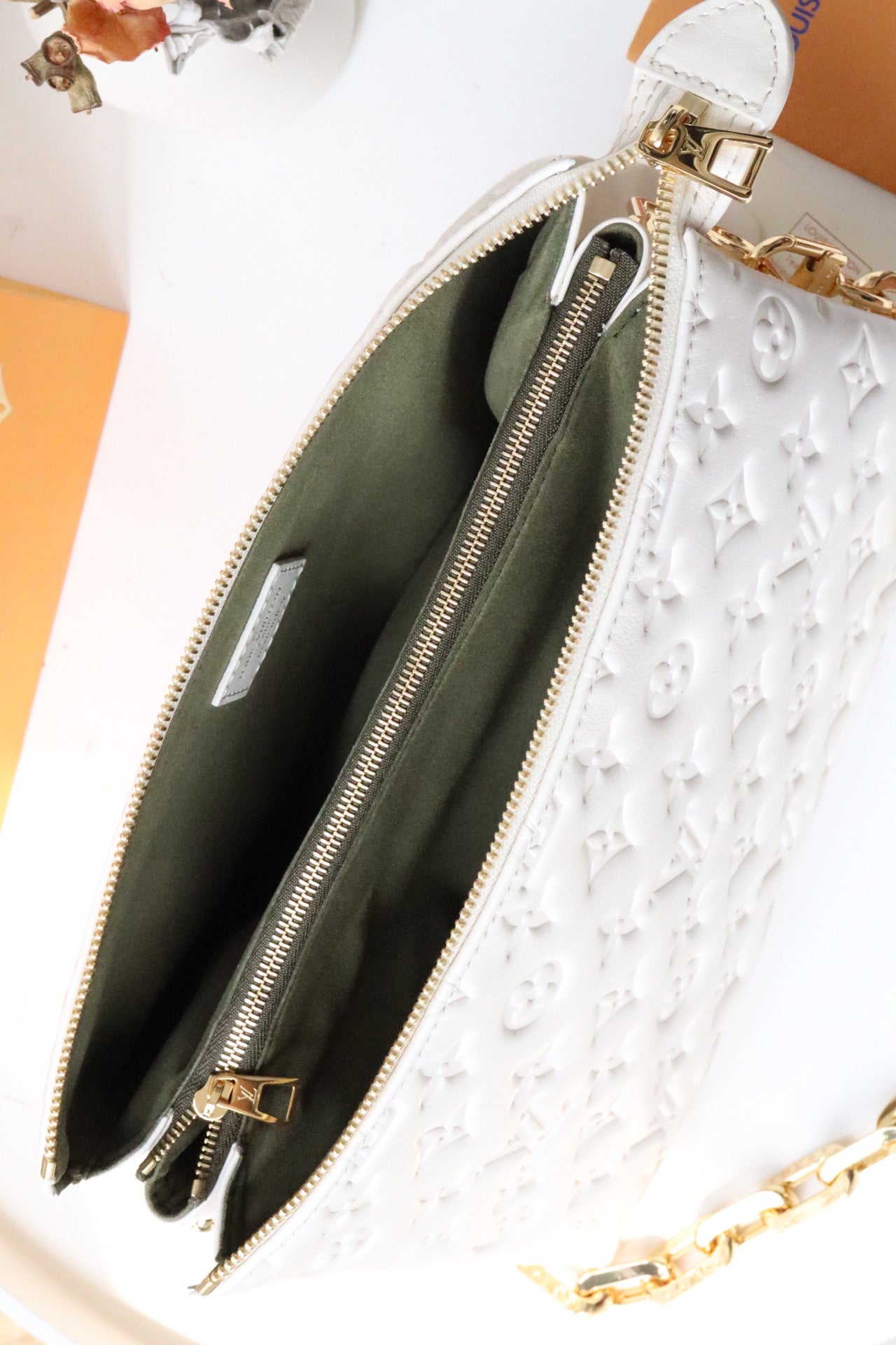 Handbag