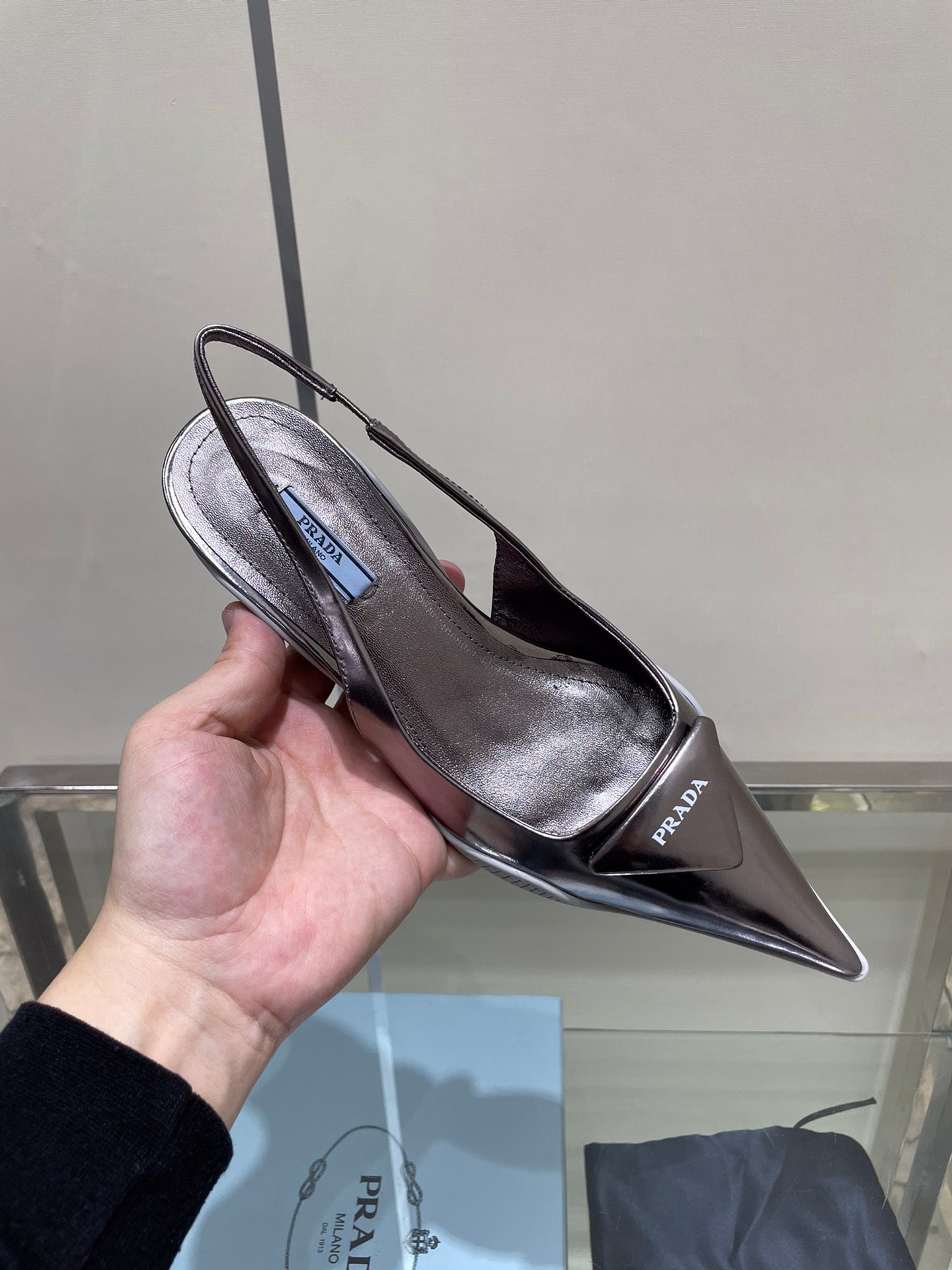 Slingbacks
