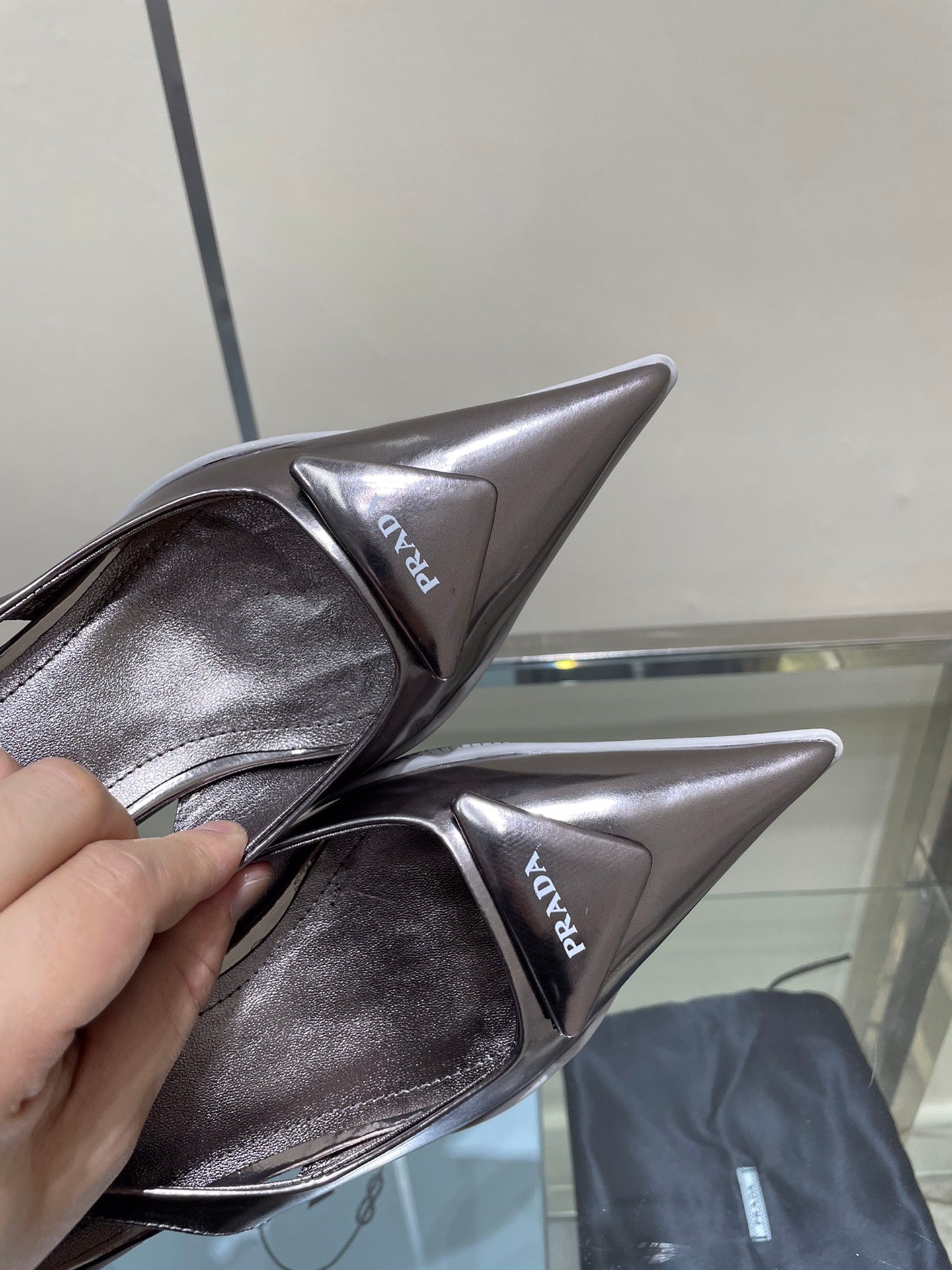 Slingbacks