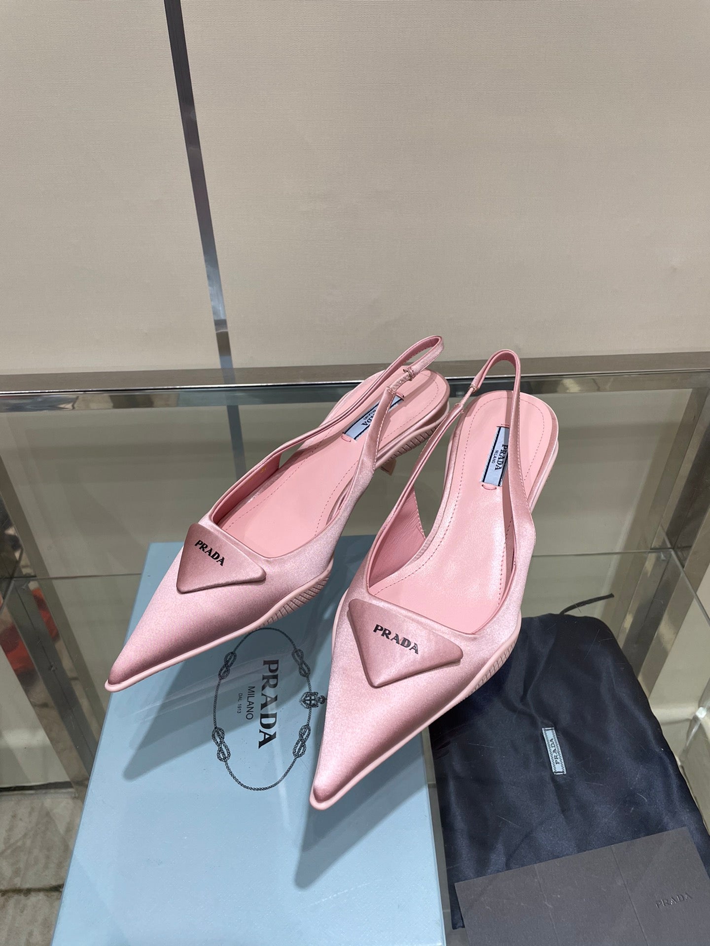 Slingbacks
