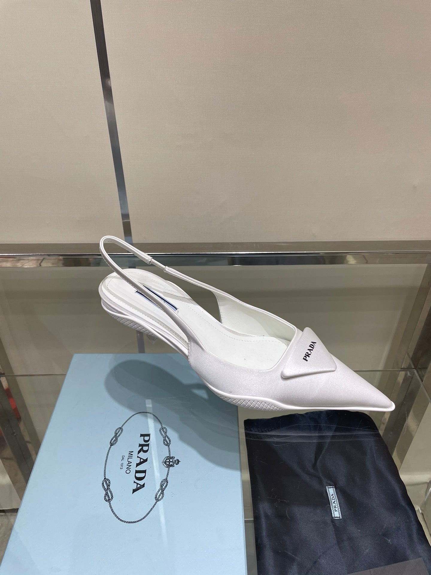 Slingbacks