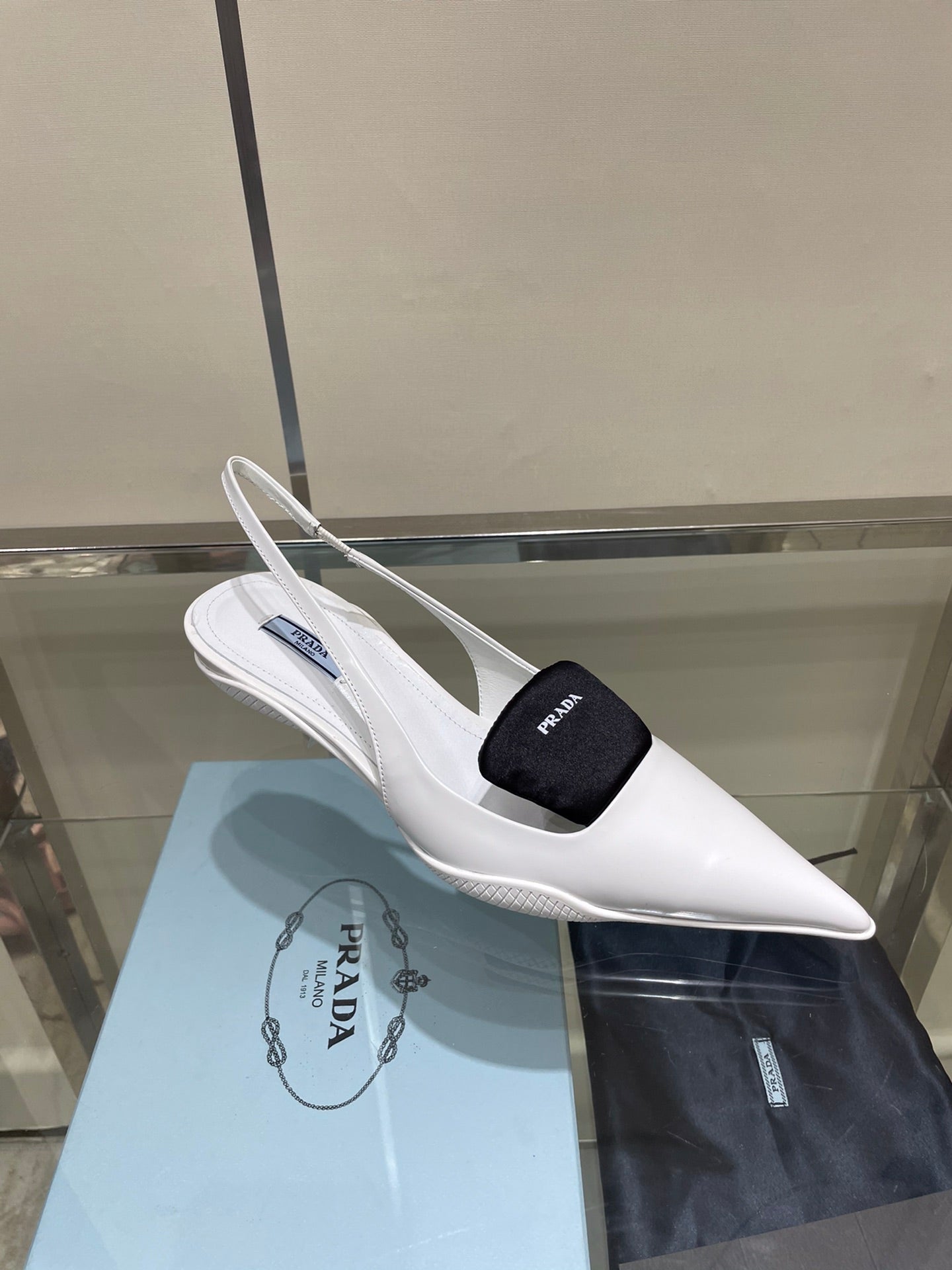 Slingbacks