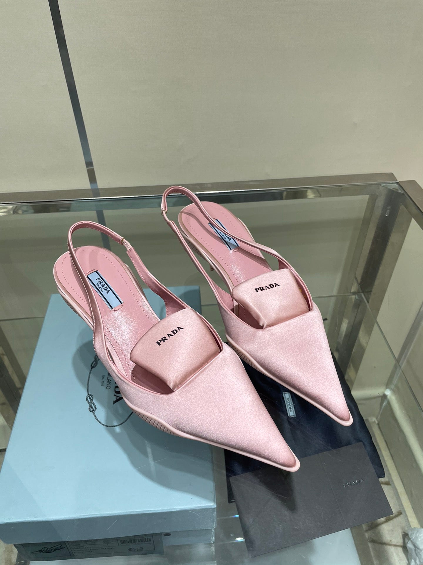 Slingbacks