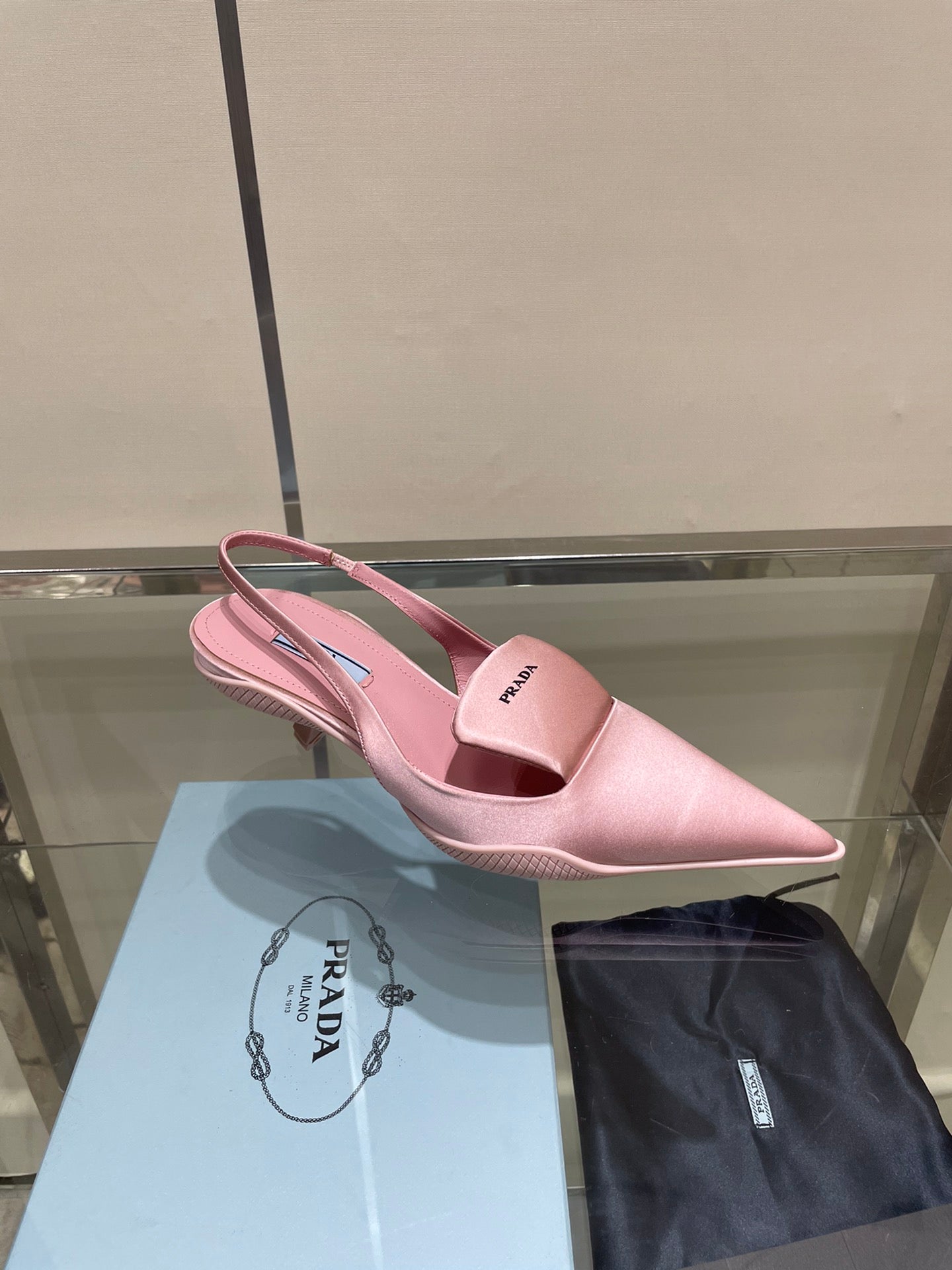 Slingbacks