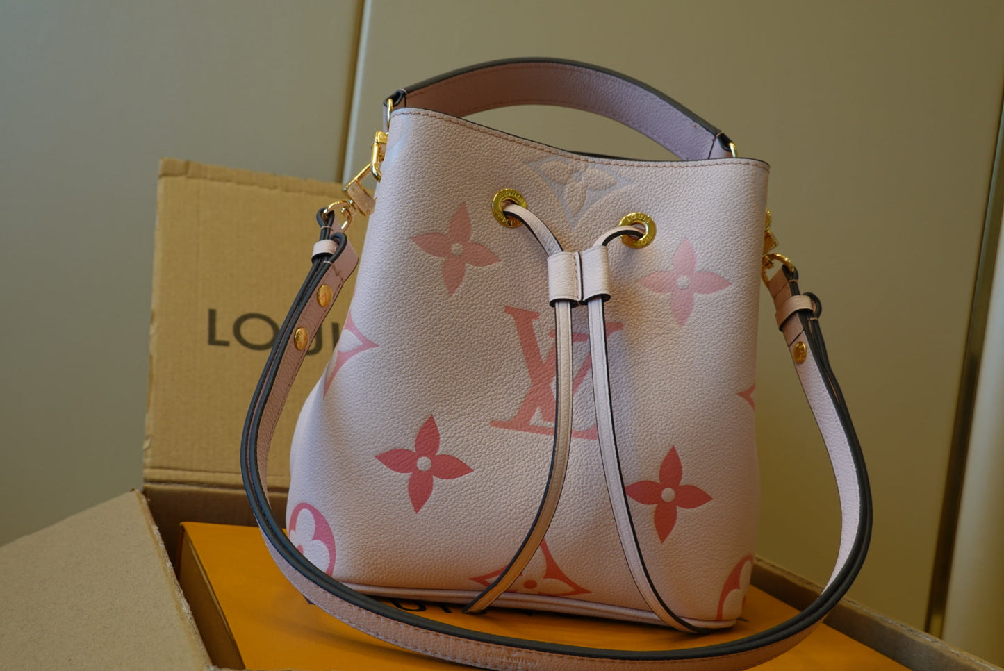 Bucket Bag