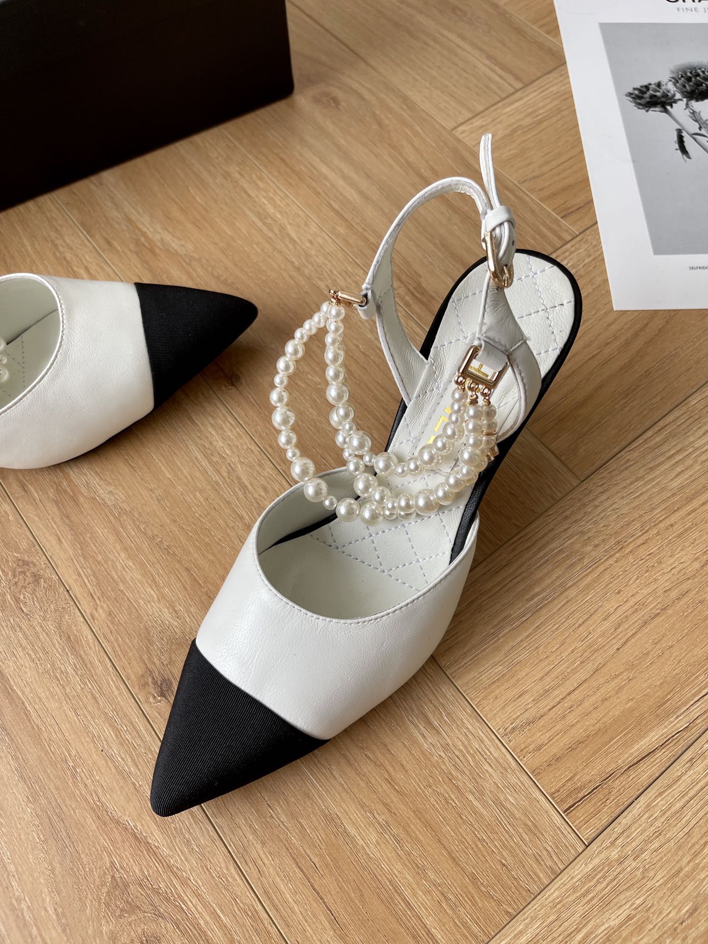 Slingbacks