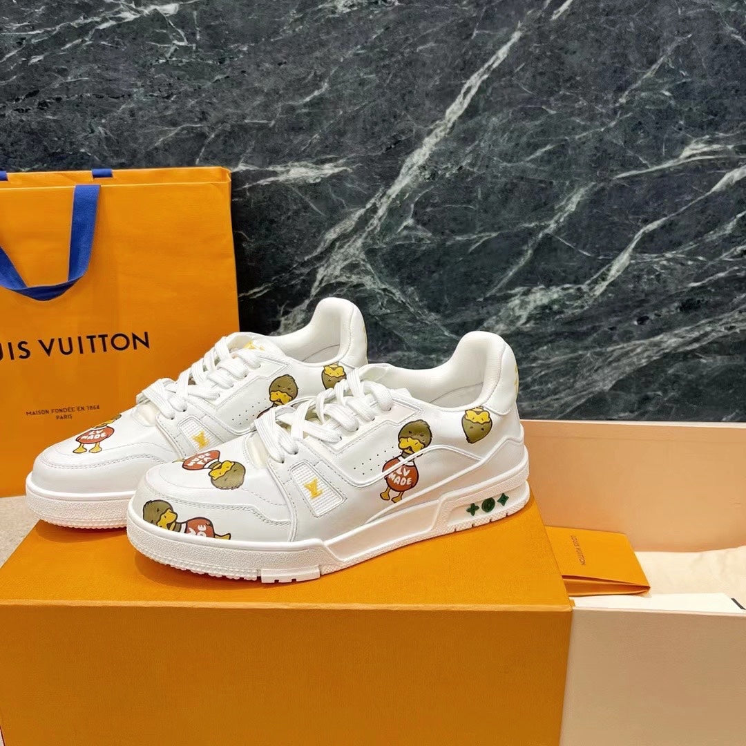 Sneakers