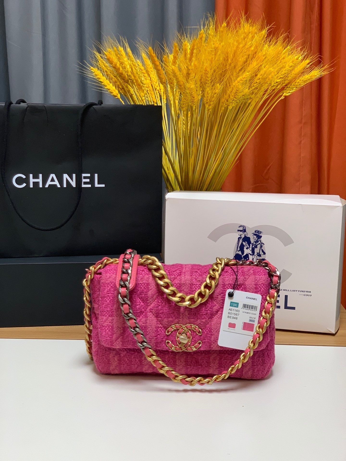Handbag