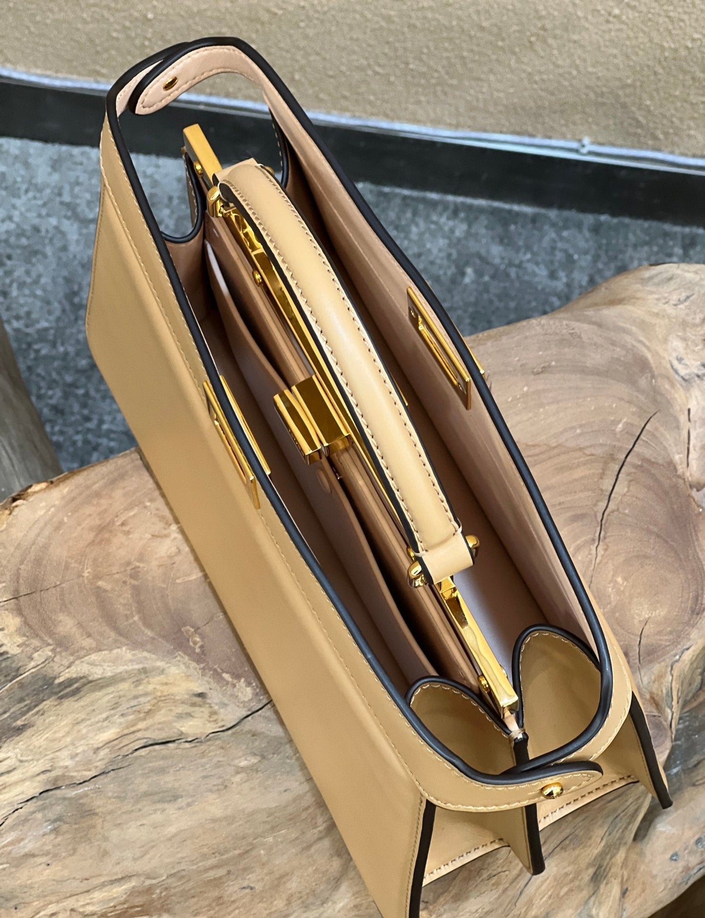 Handbag