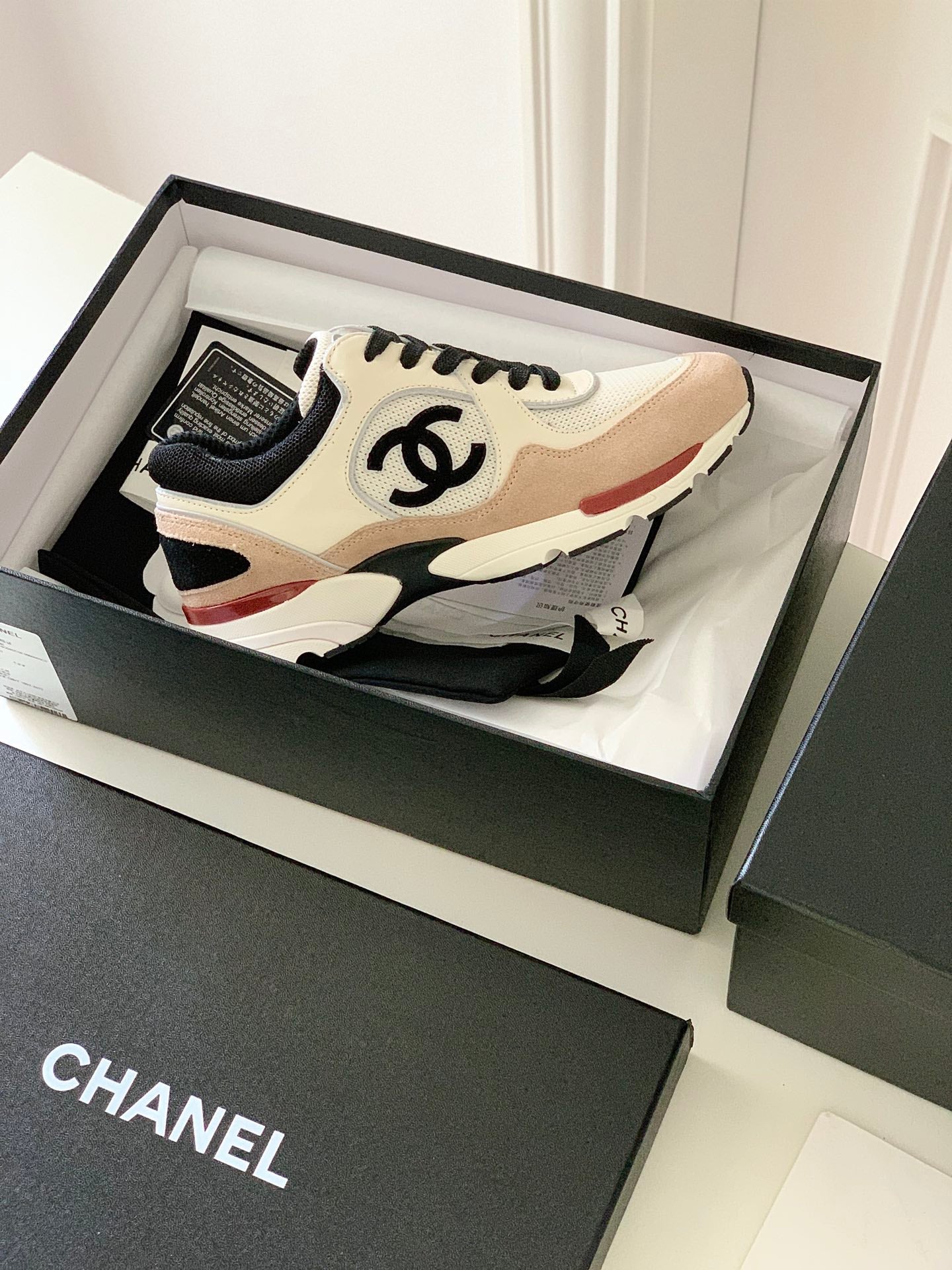 Sneakers
