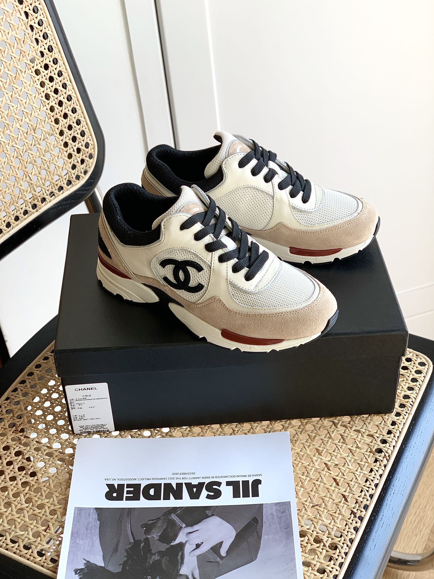 Sneakers