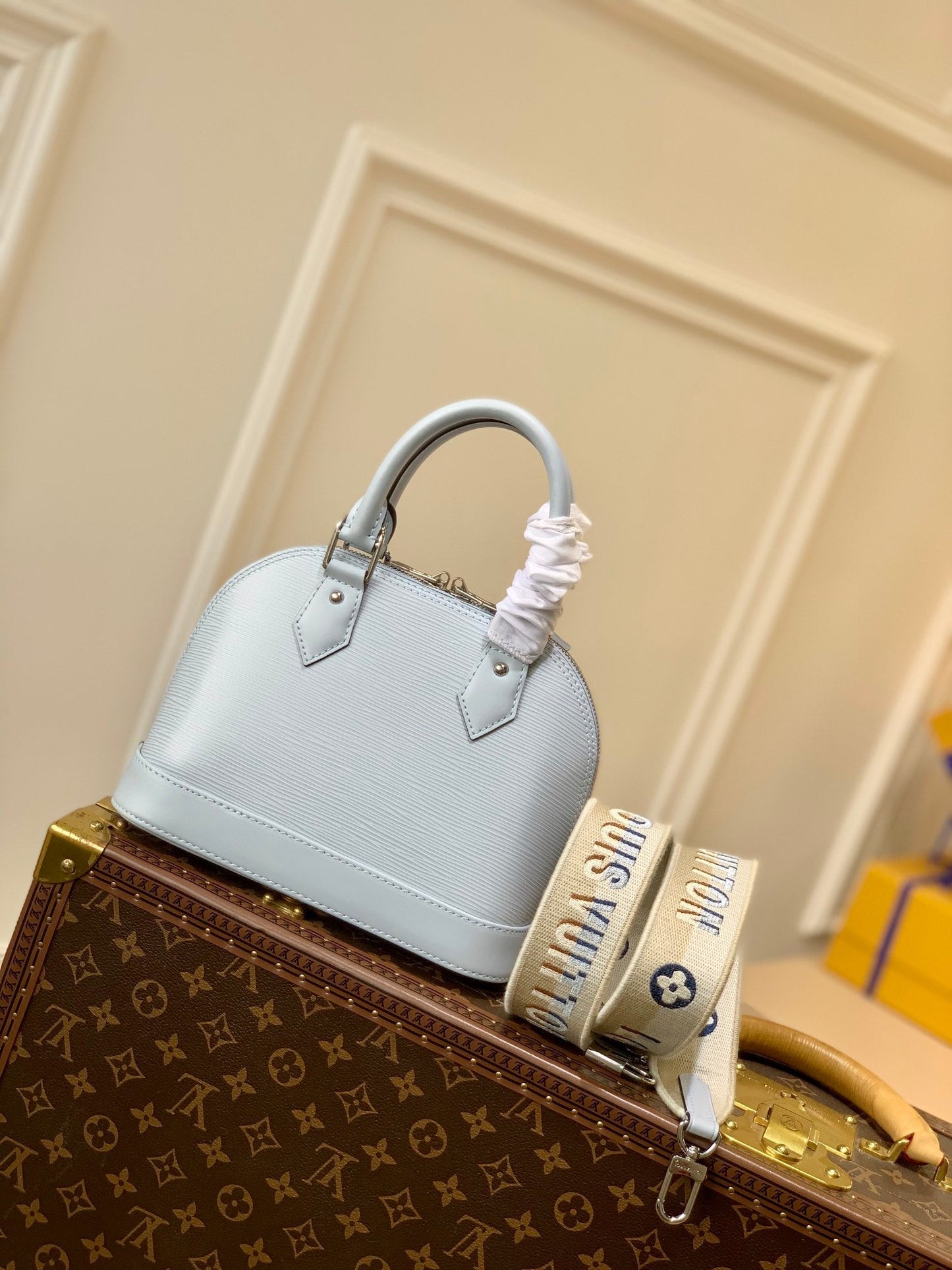 Handbag