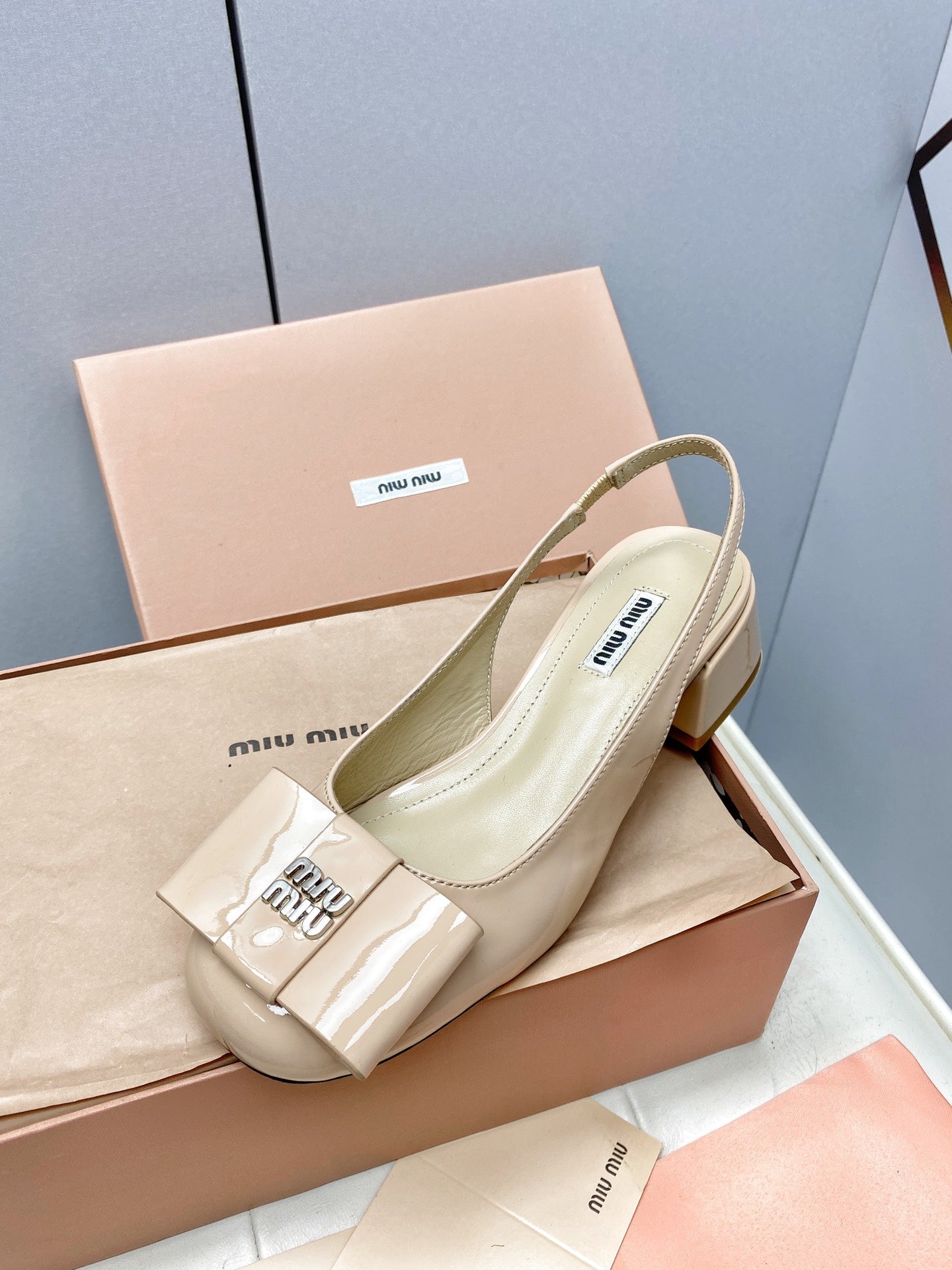 Slingbacks