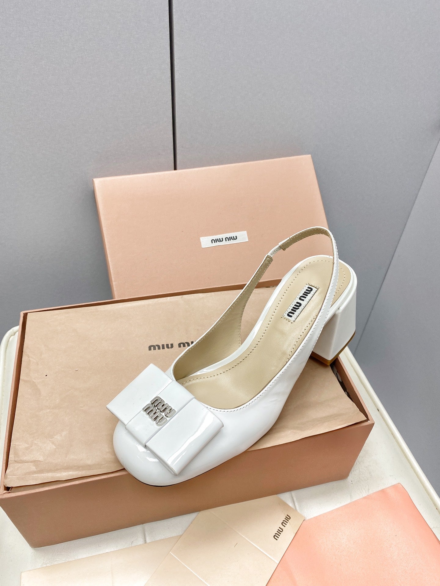 Slingbacks