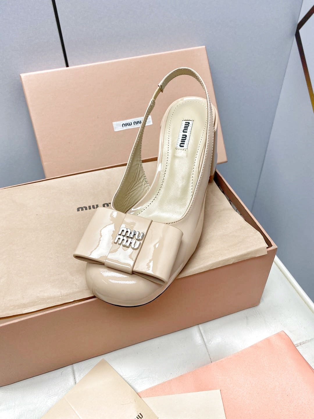 Slingbacks