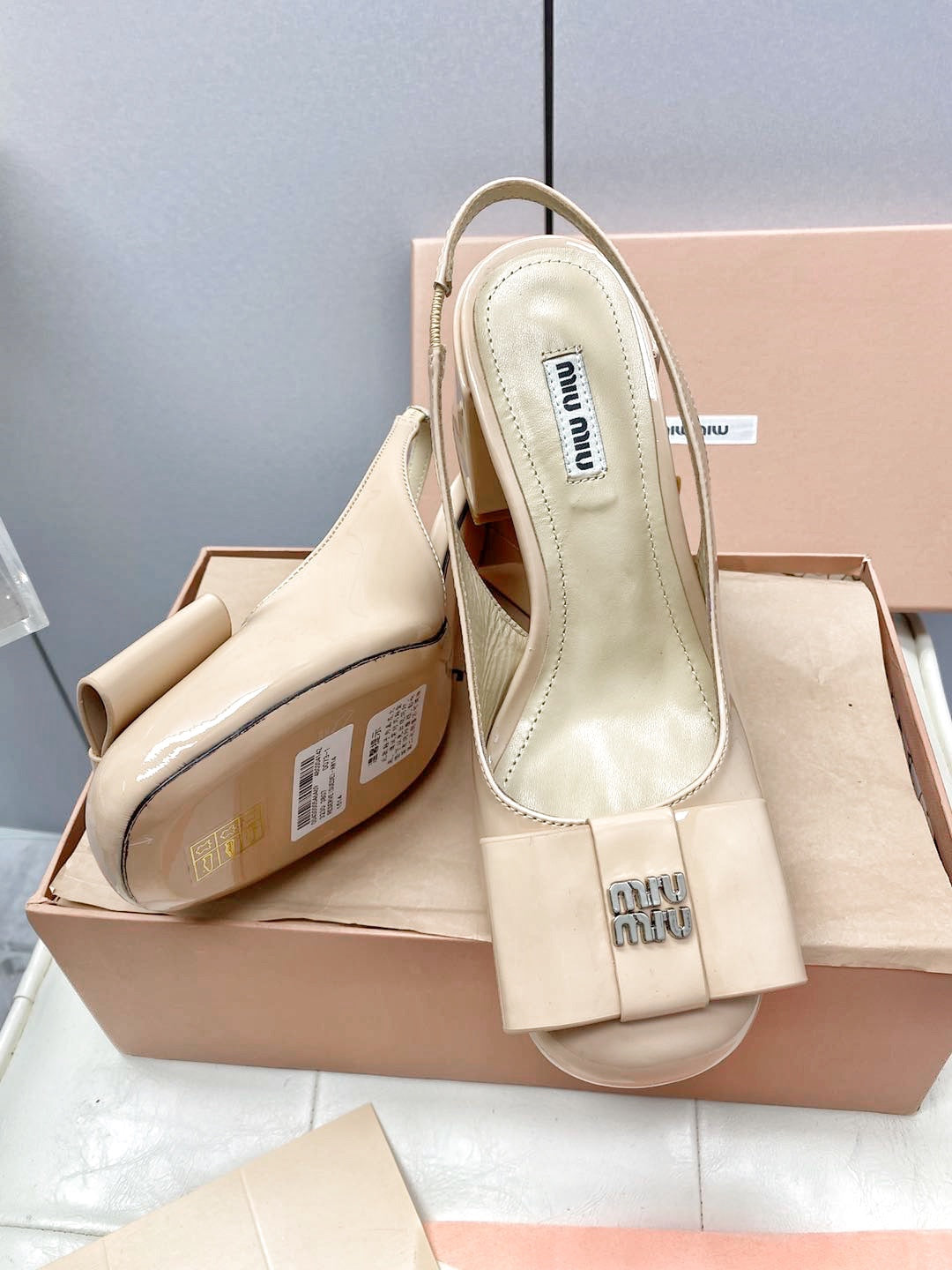 Slingbacks