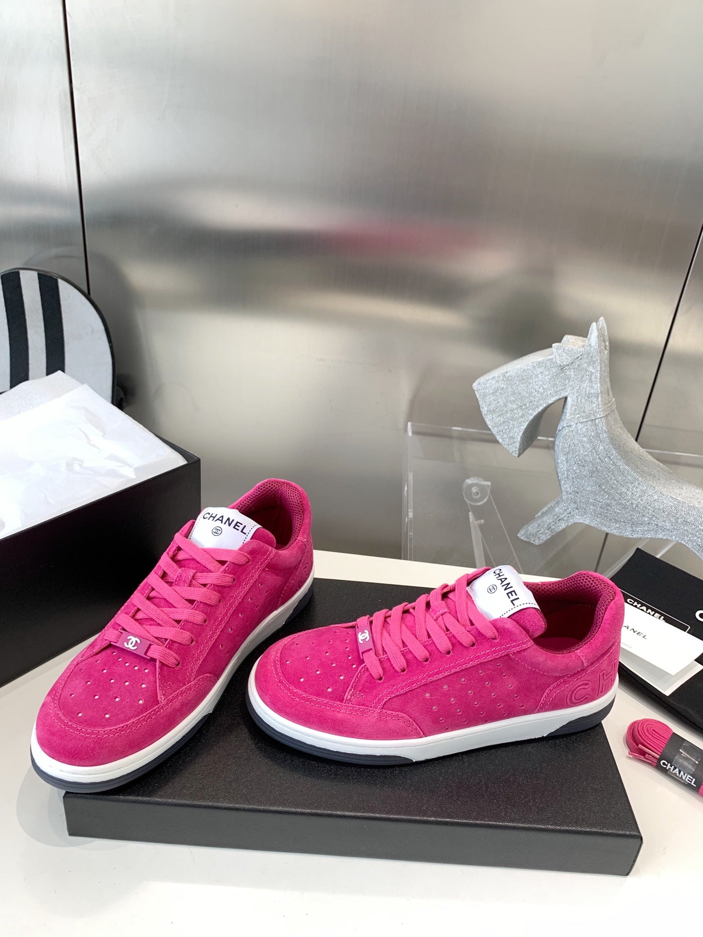 Sneakers