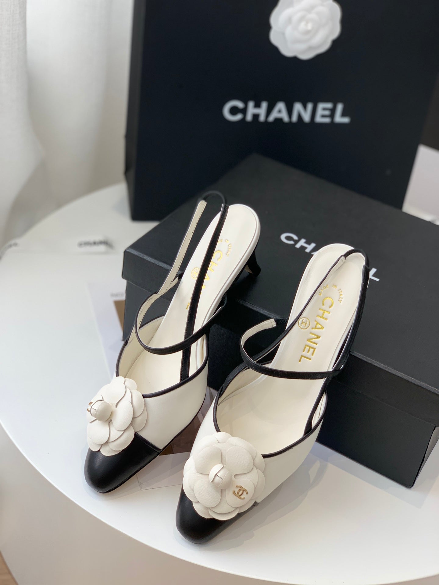 Slingbacks