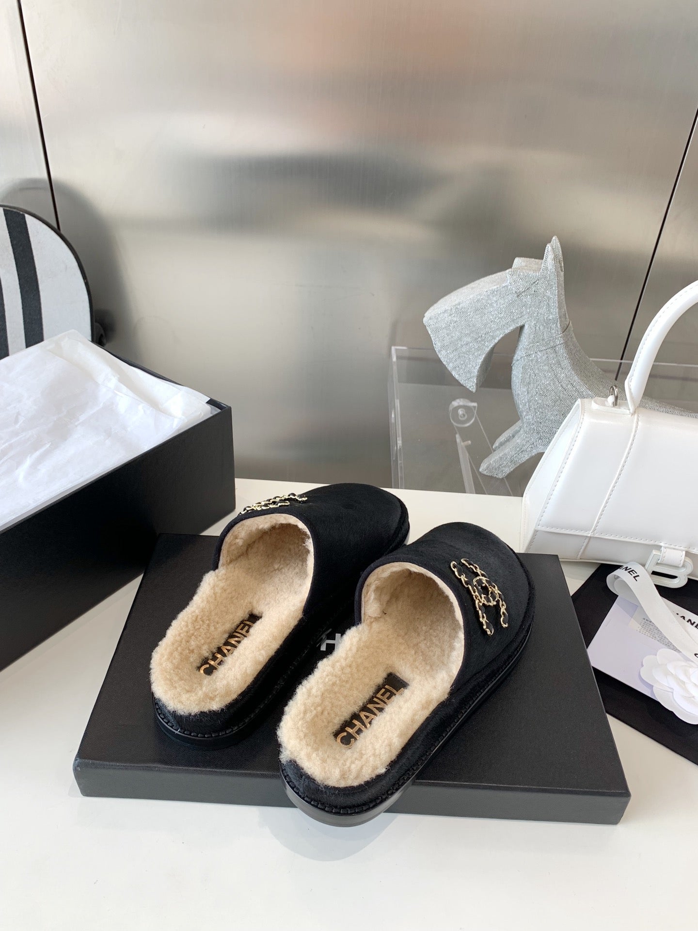 Slippers