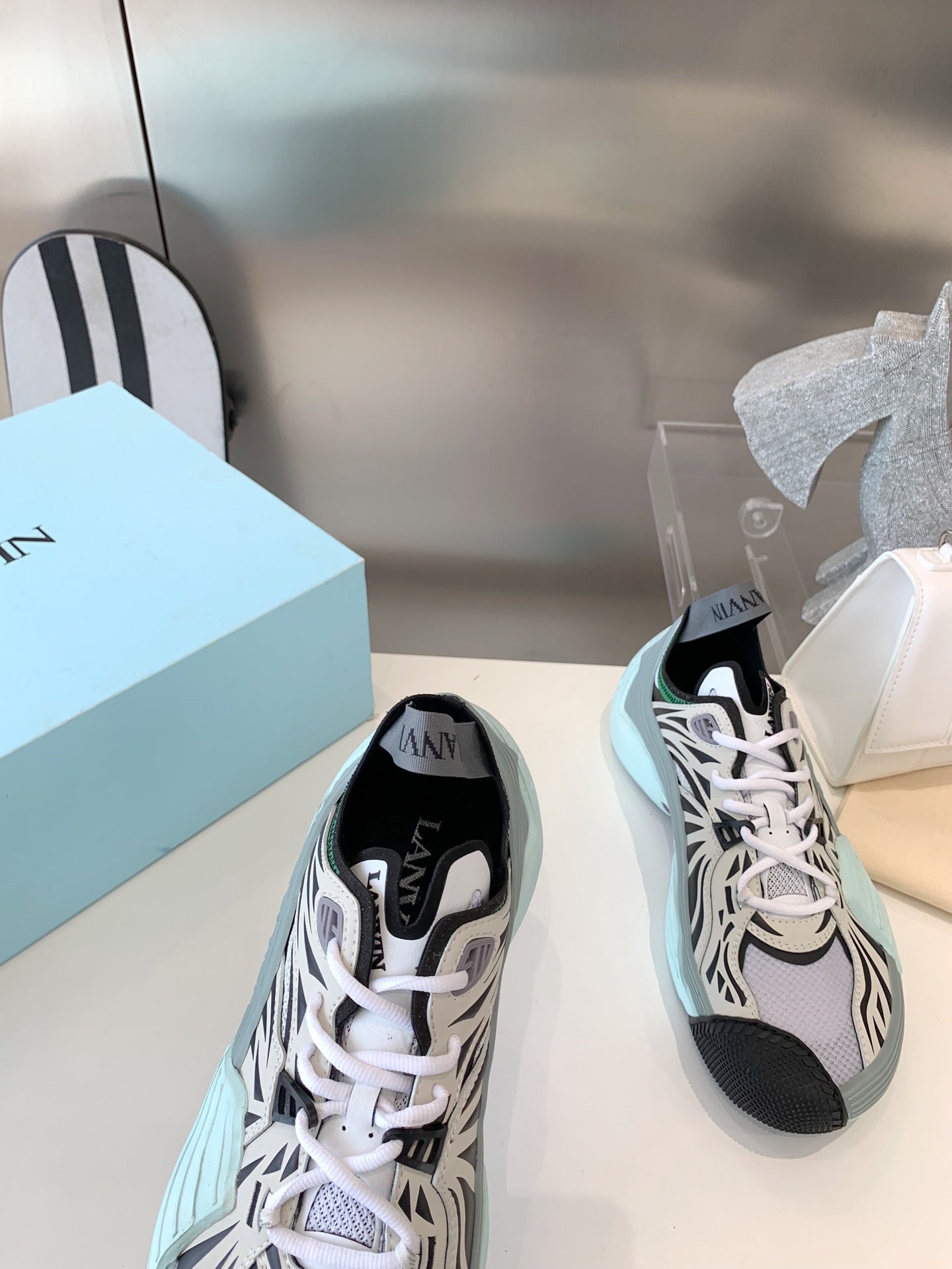 Sneakers