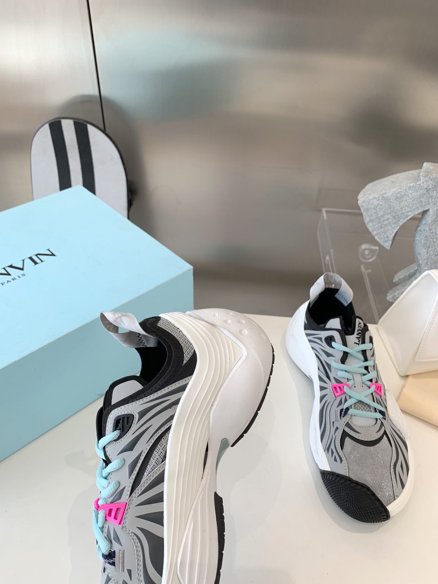 Sneakers