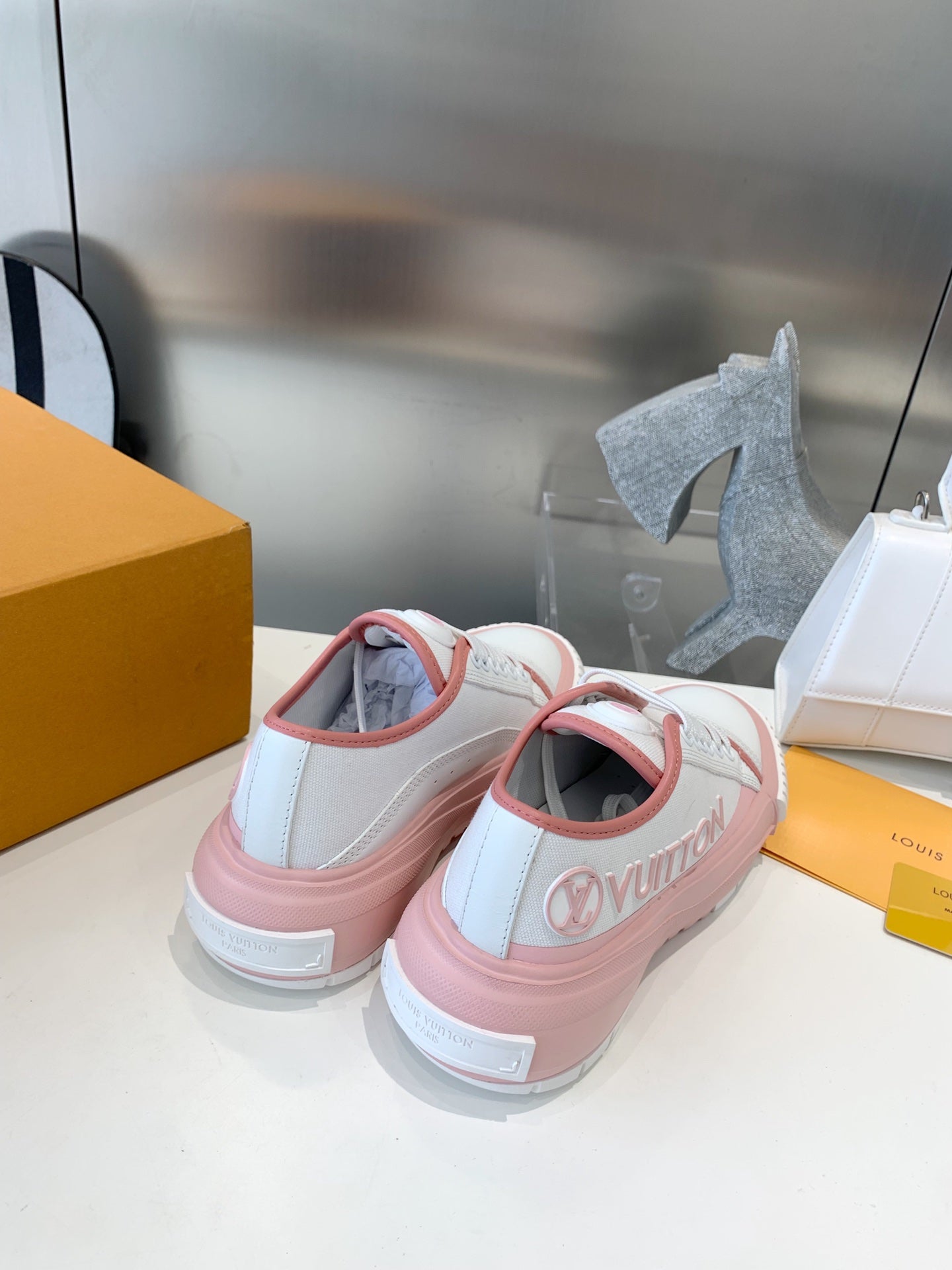 Sneakers