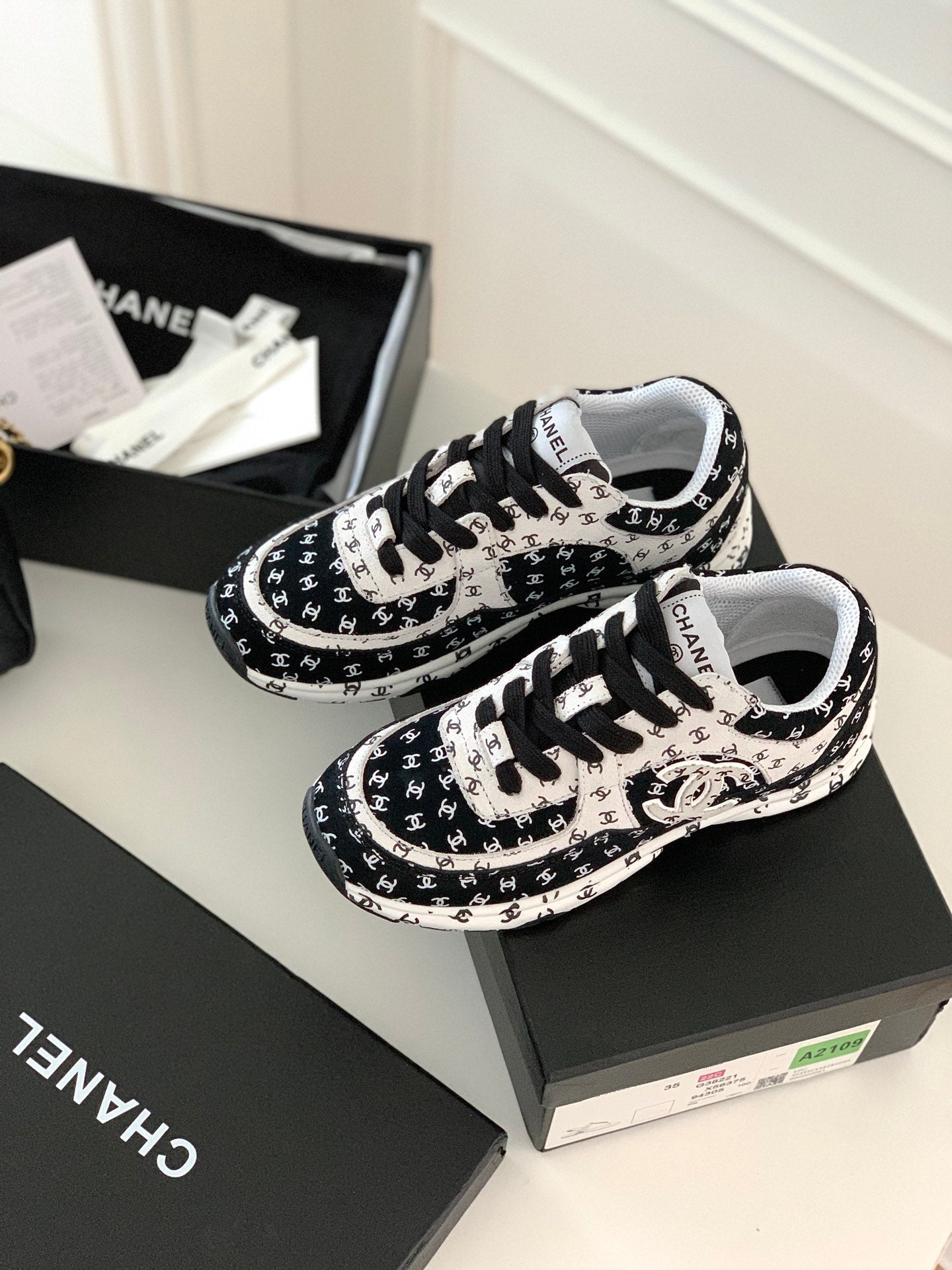 Sneakers