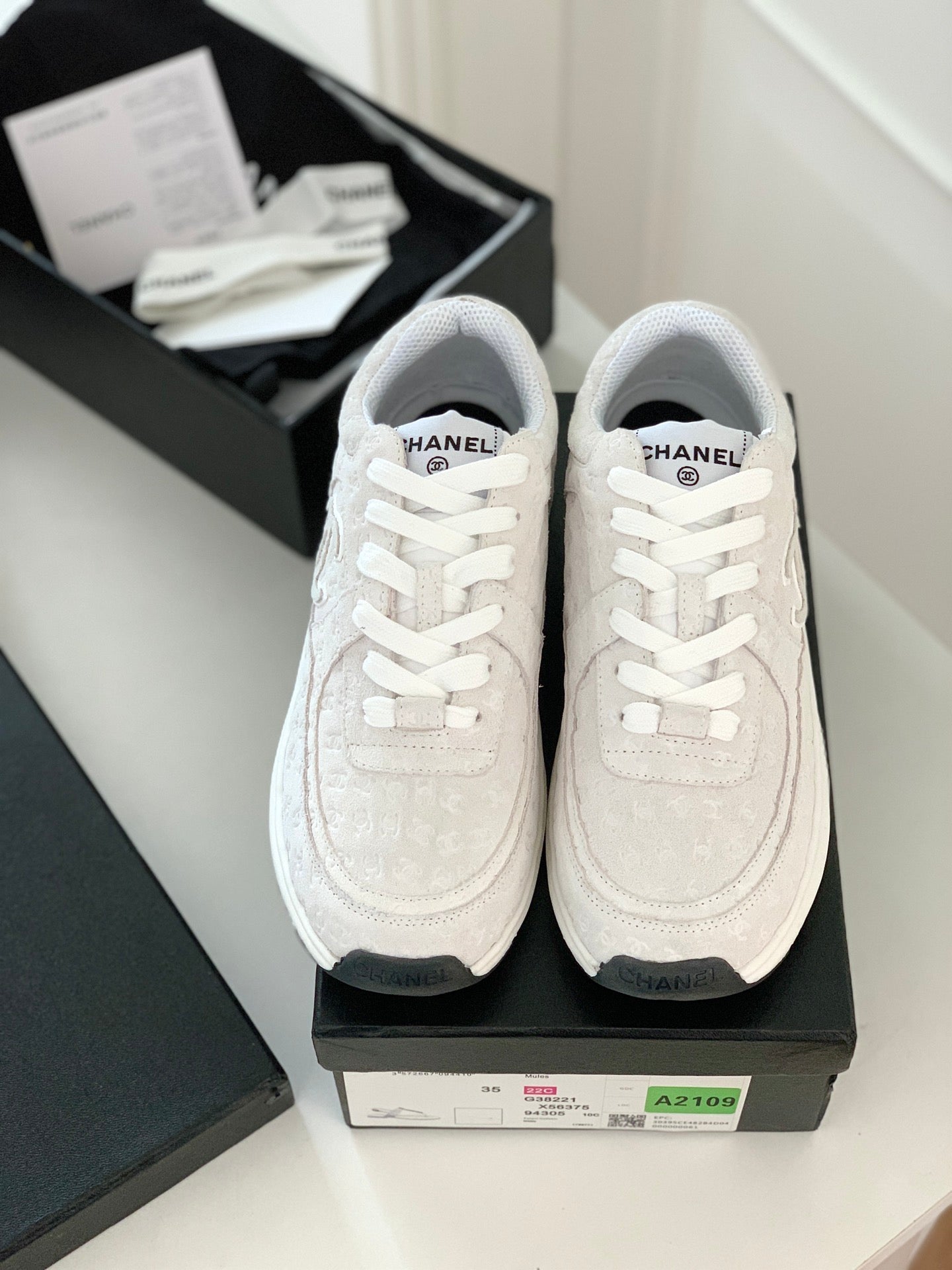 Sneakers