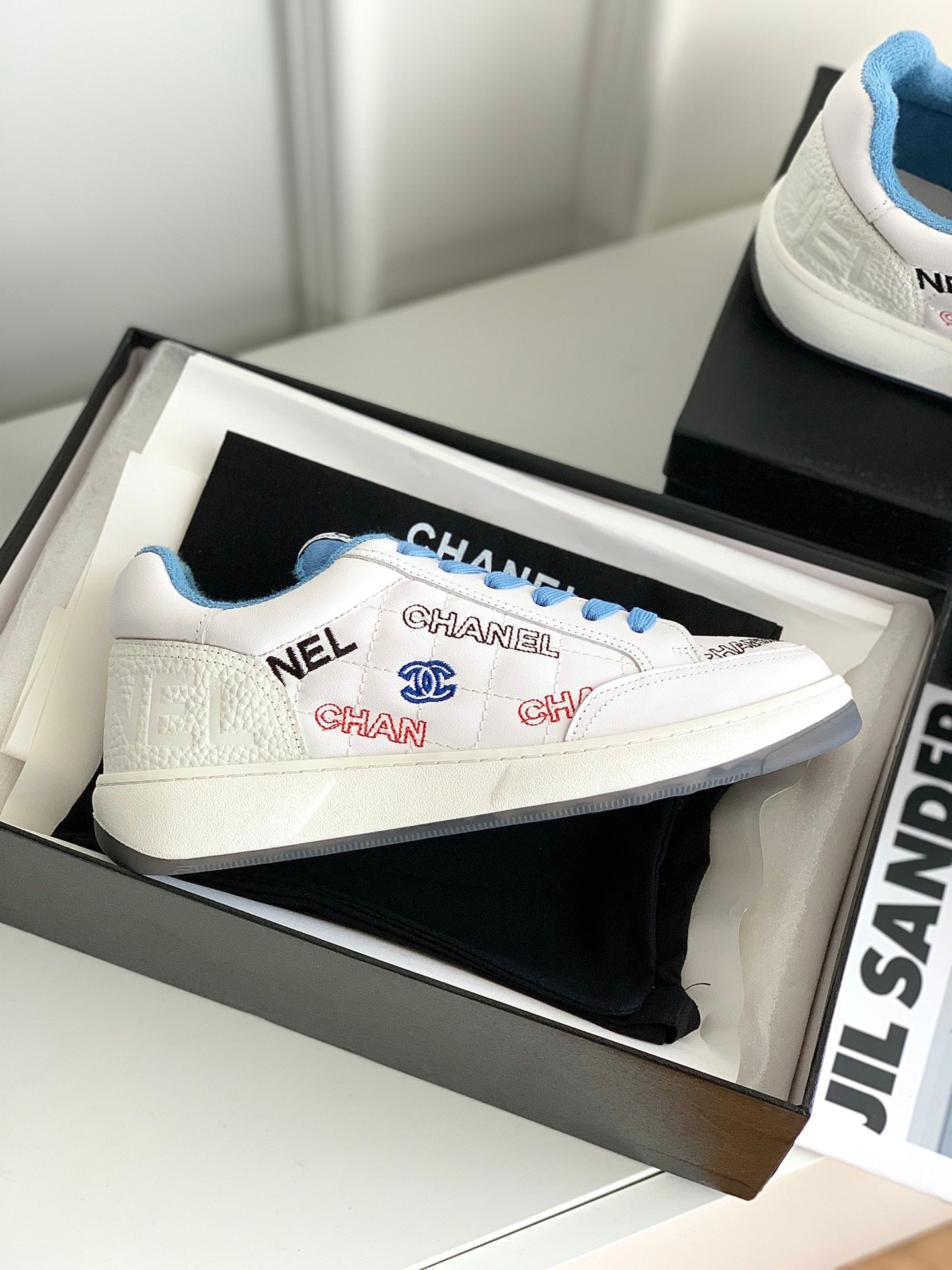 Sneakers