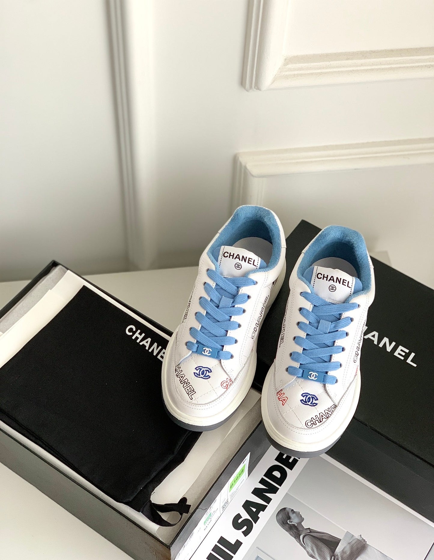 Sneakers
