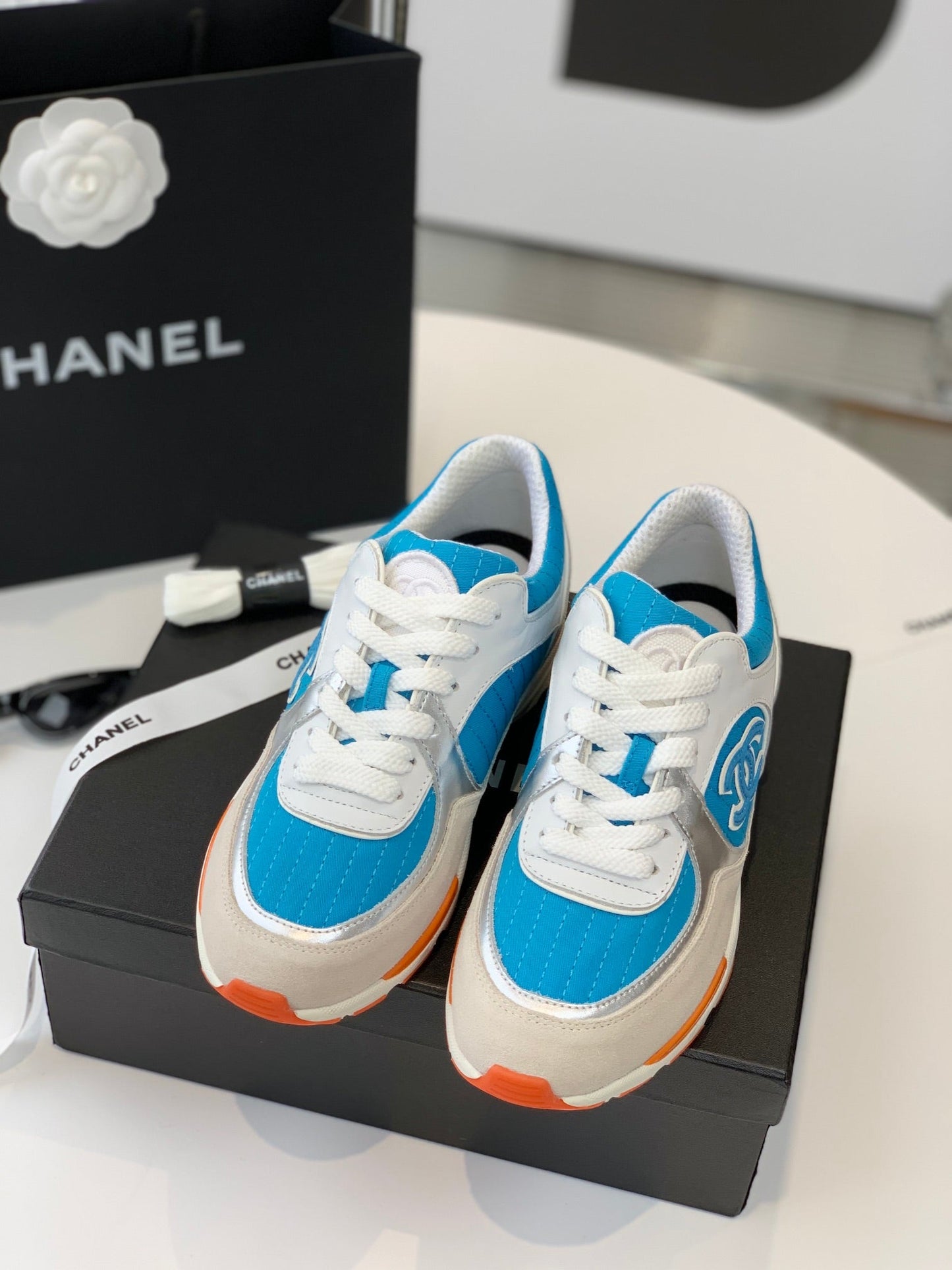 Sneakers