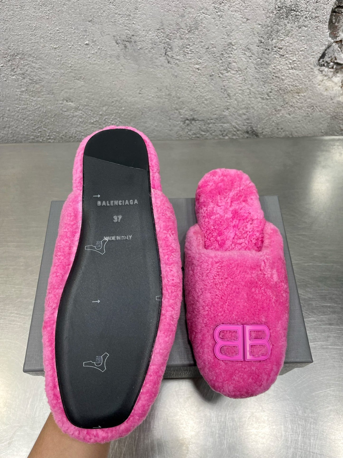 Slippers