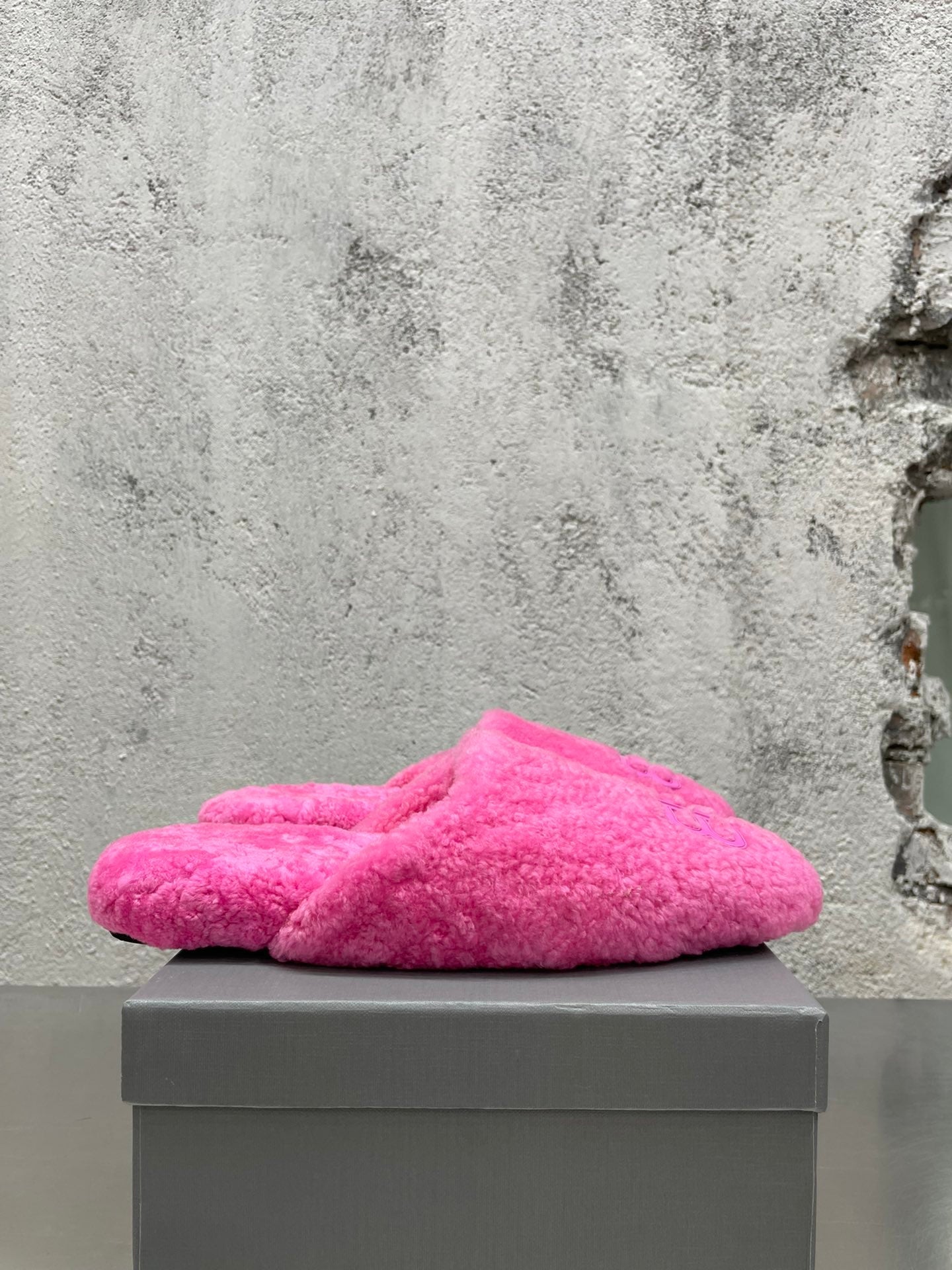 Slippers