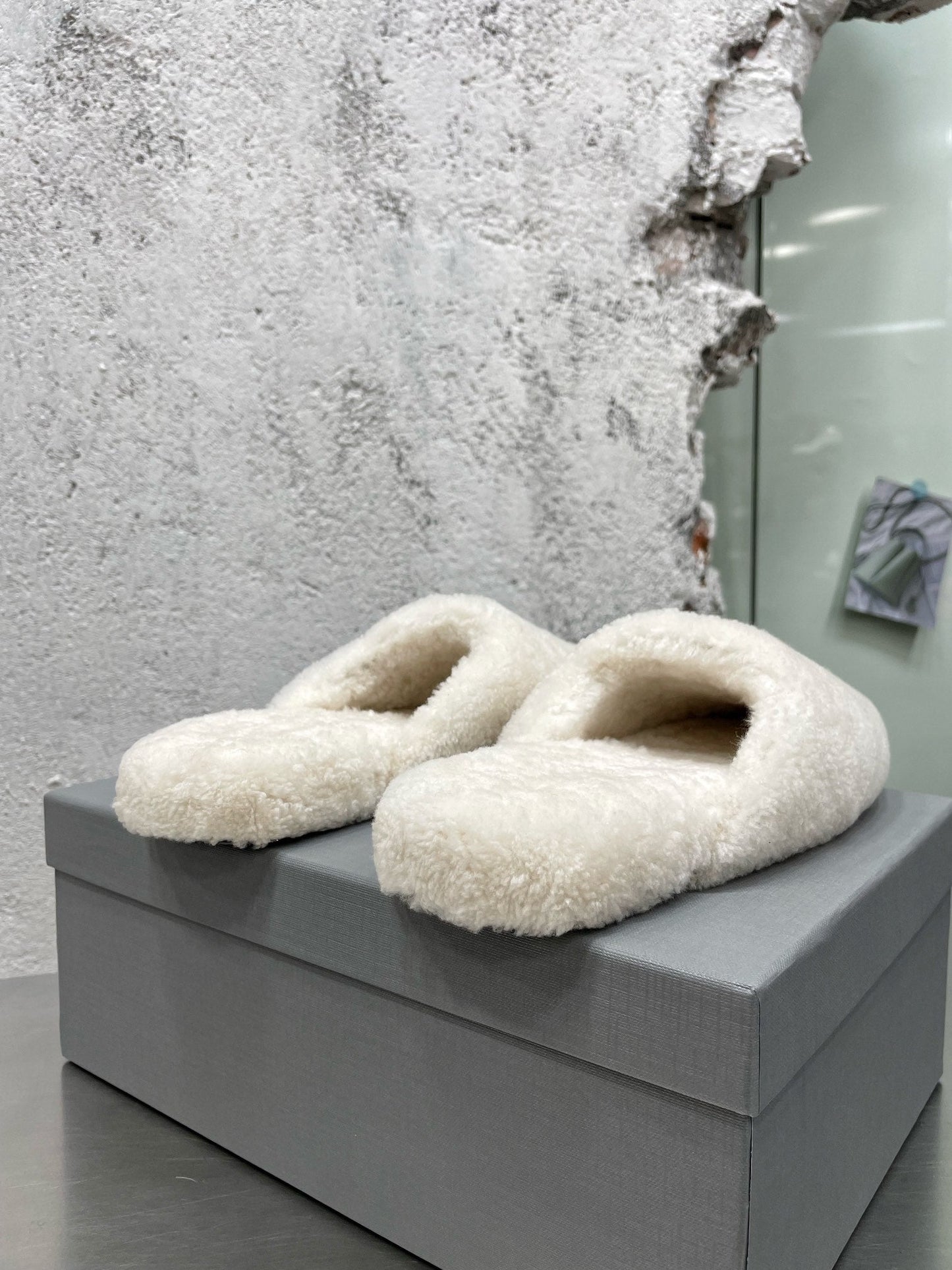 Slippers