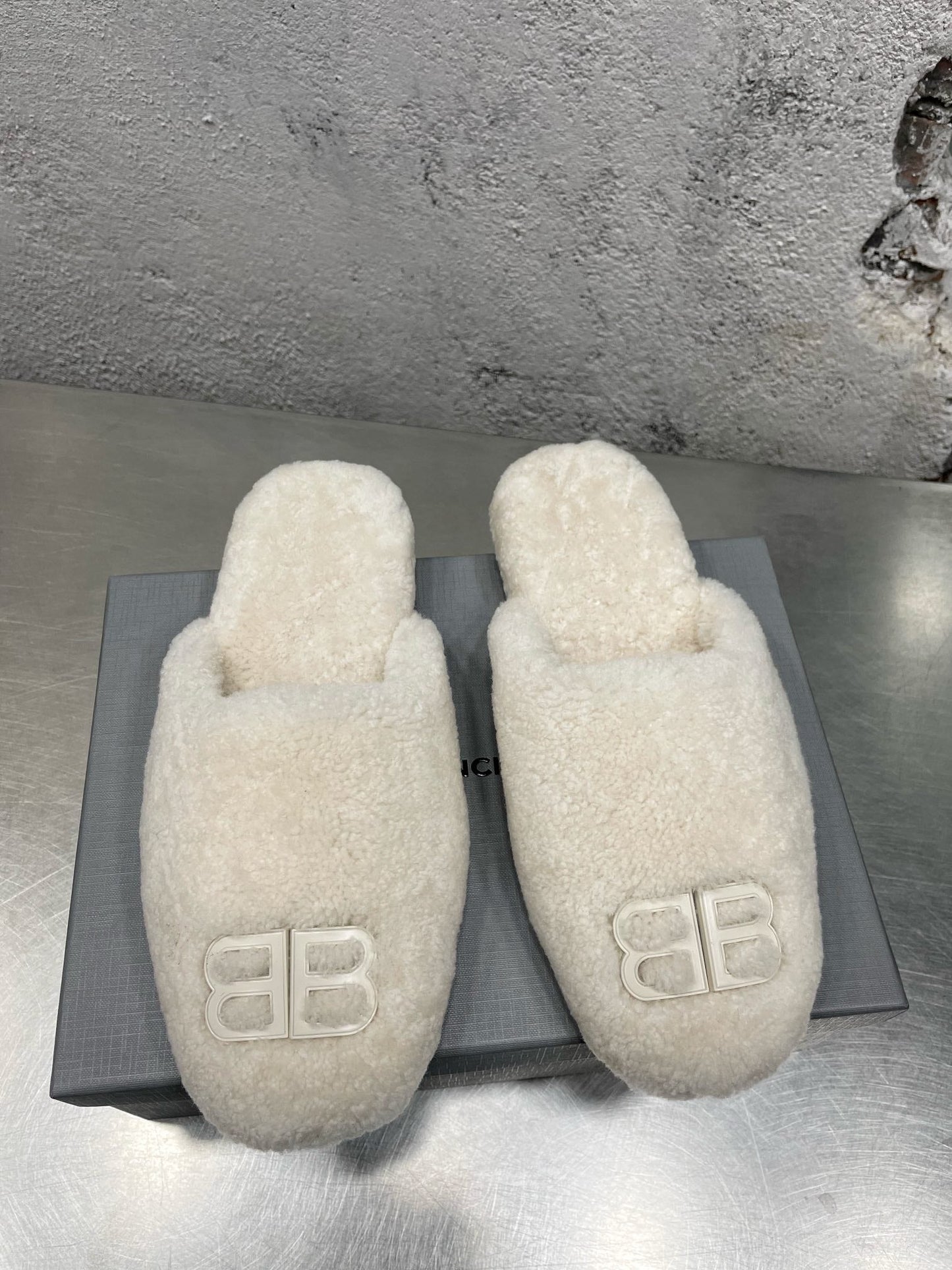 Slippers