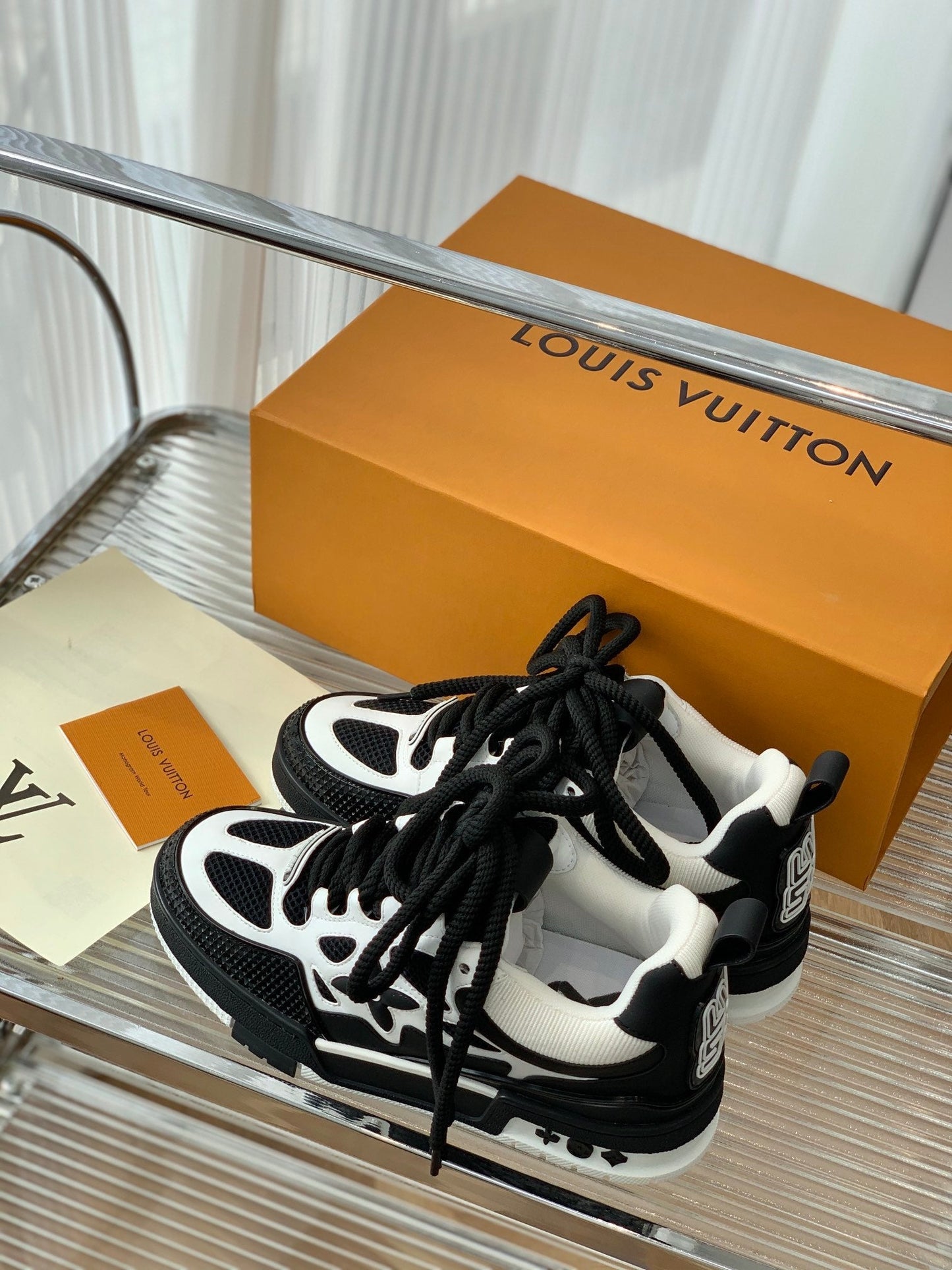 Sneakers