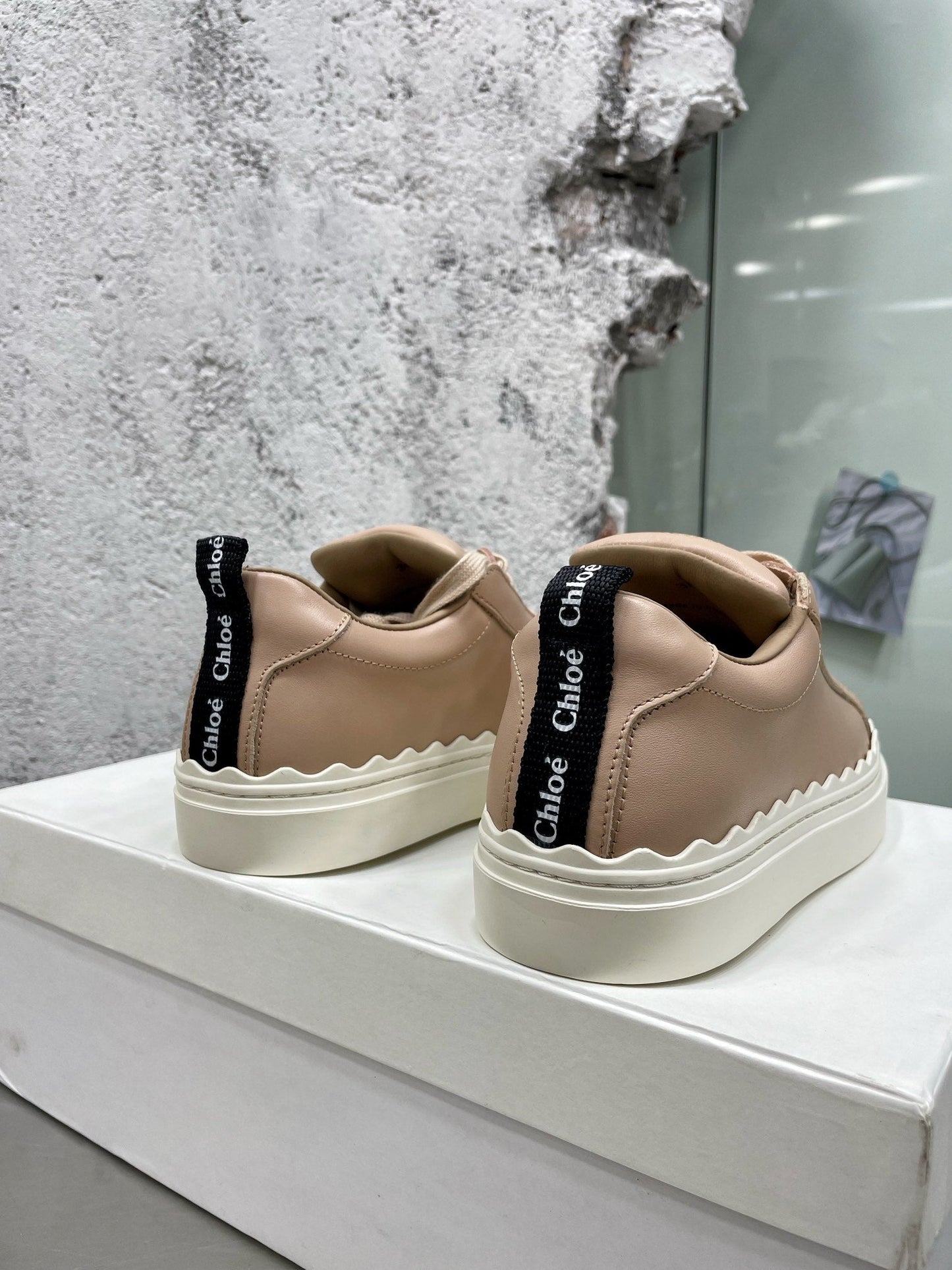 Sneakers