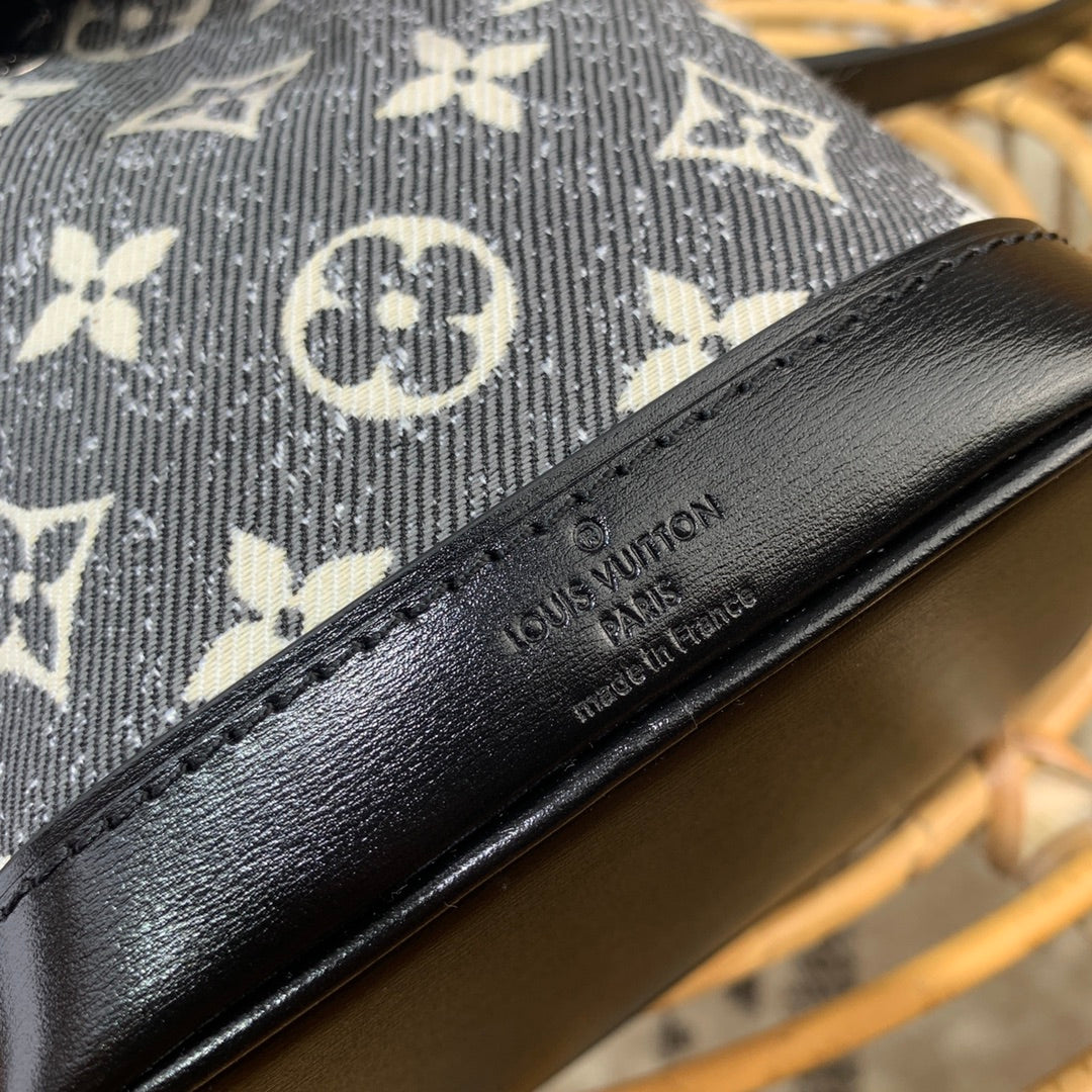 Bucket Bag