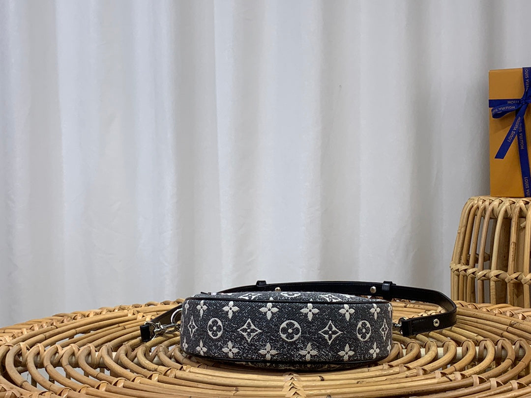 Shoulder Bag