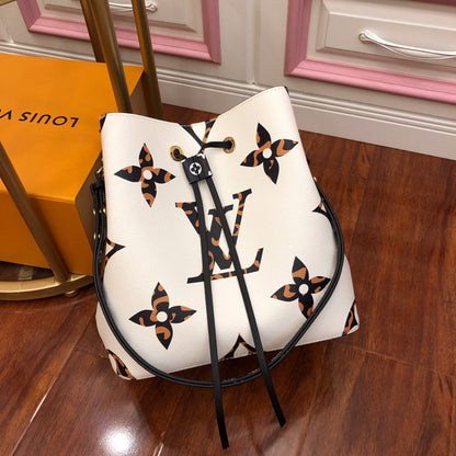 Bucket Bag