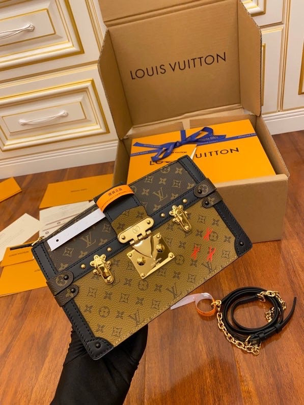 Handbag