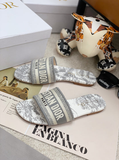 Slippers