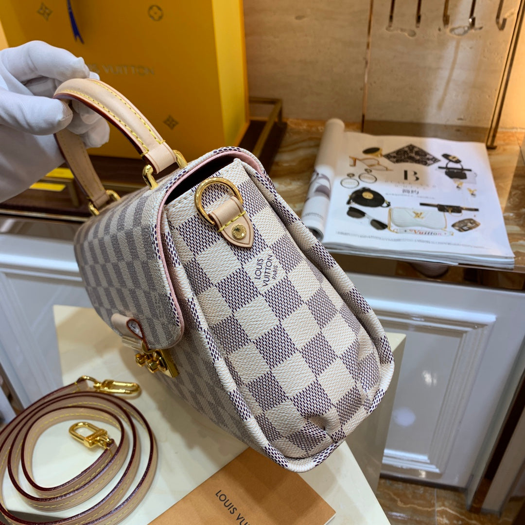 Handbag