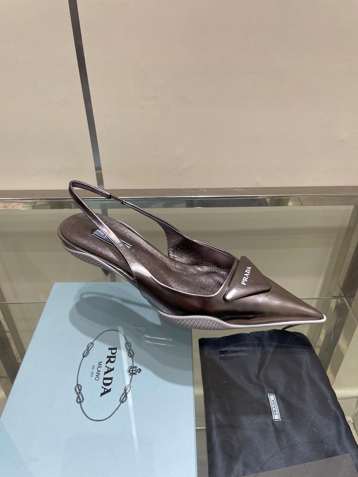 Slingbacks