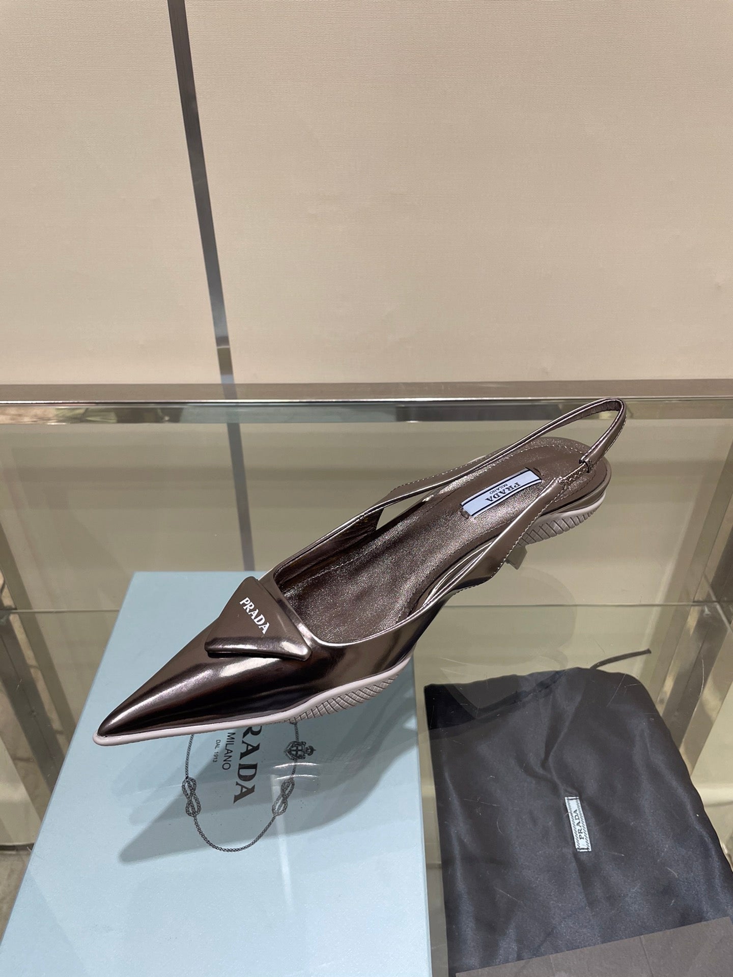 Slingbacks