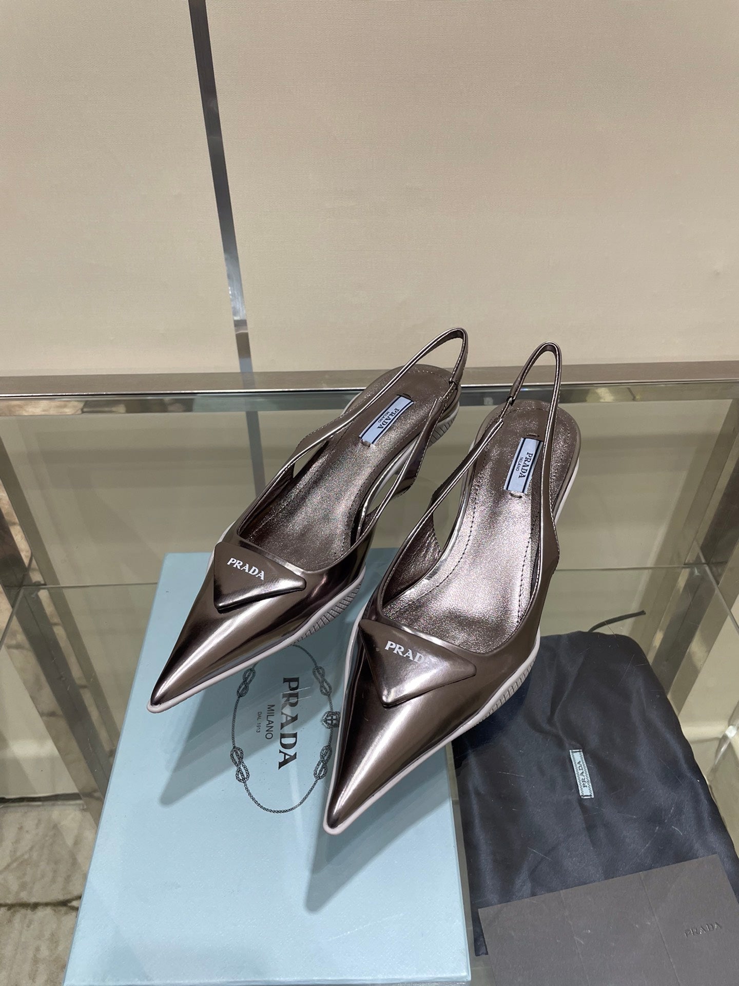 Slingbacks