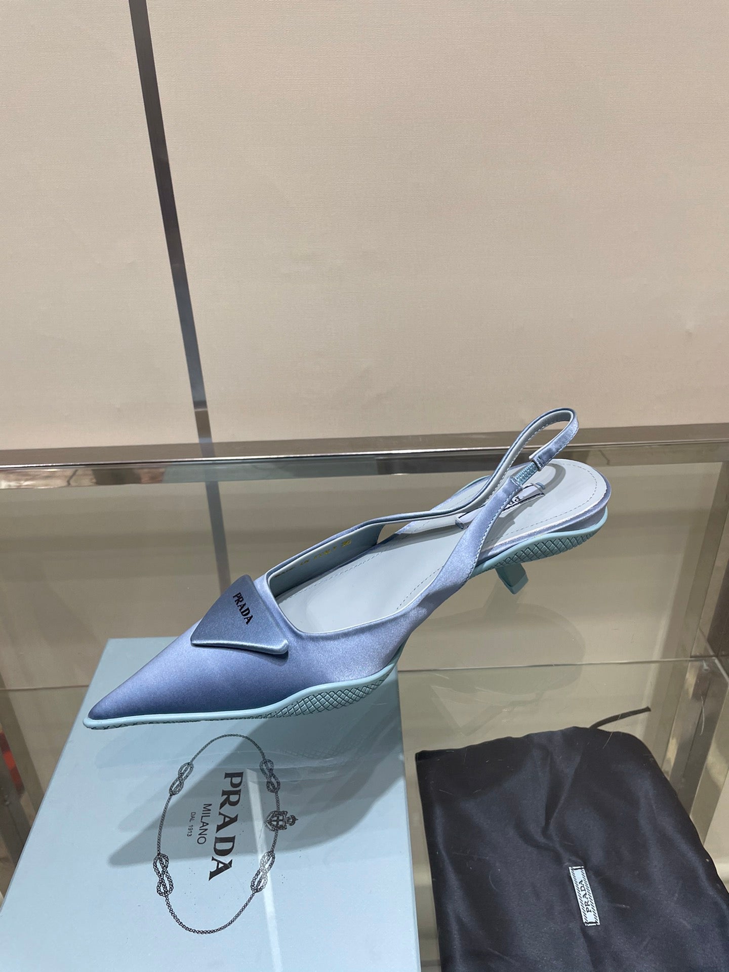 Slingbacks